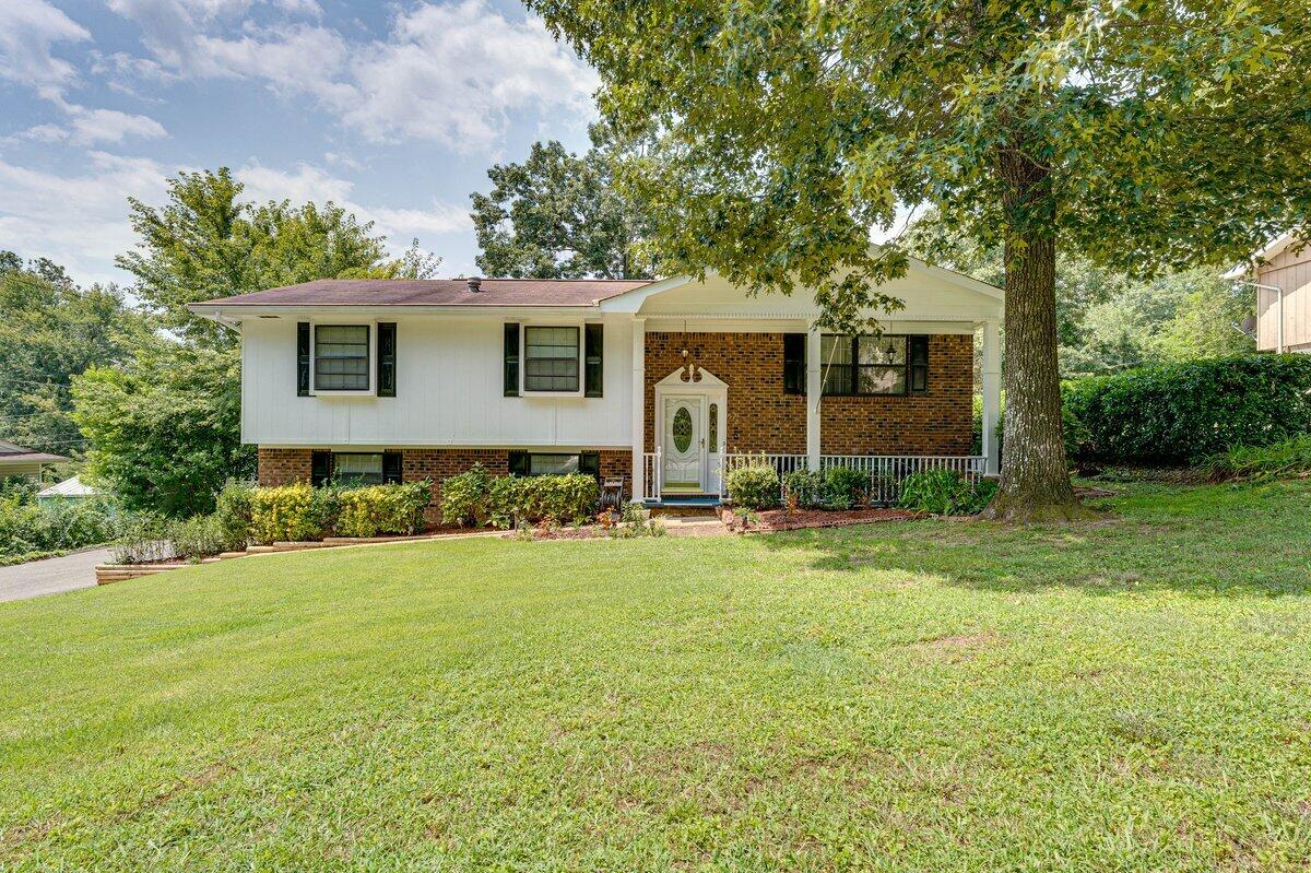 922 Huntington Circle