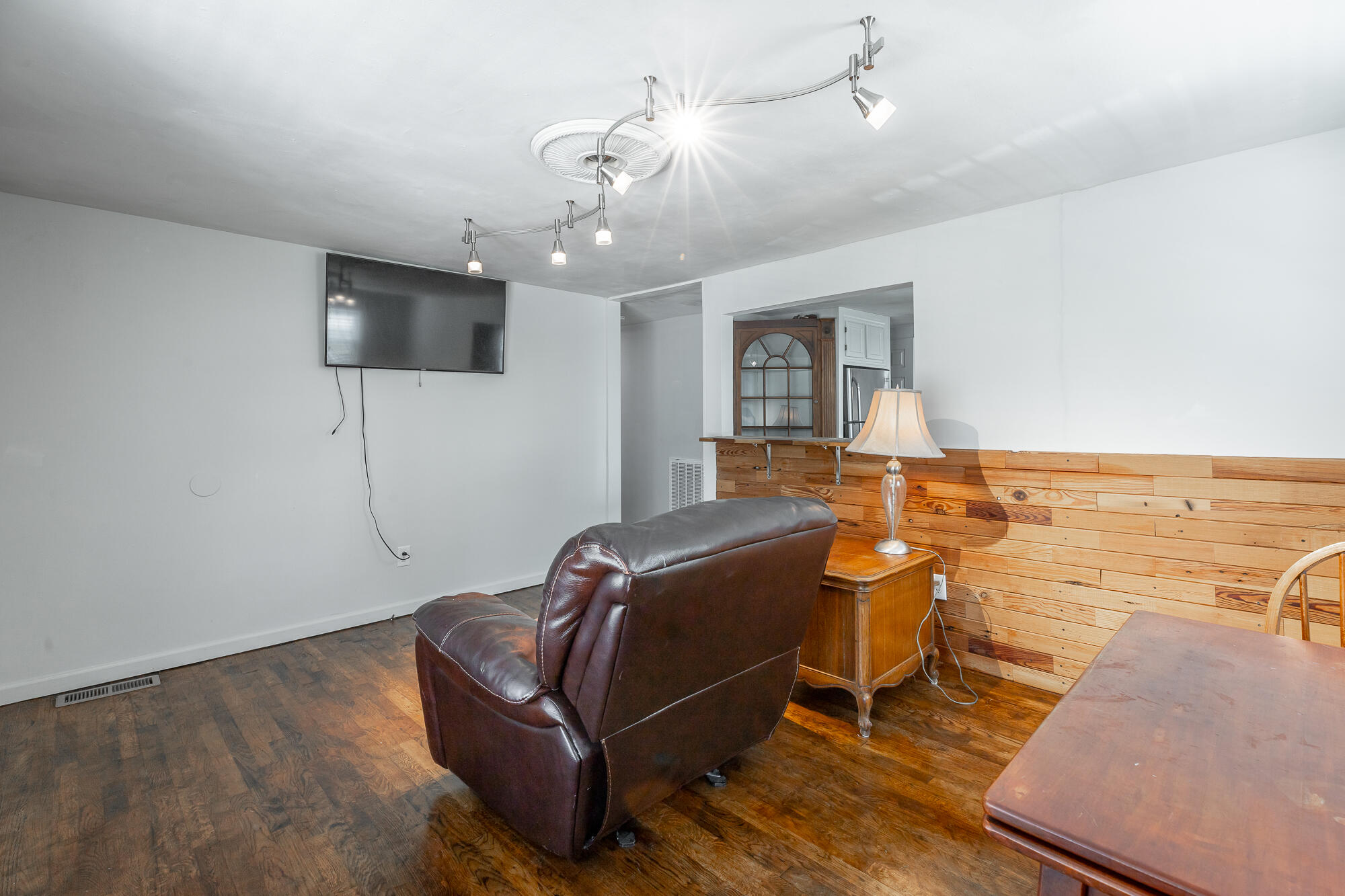 60 Elm Tree Road