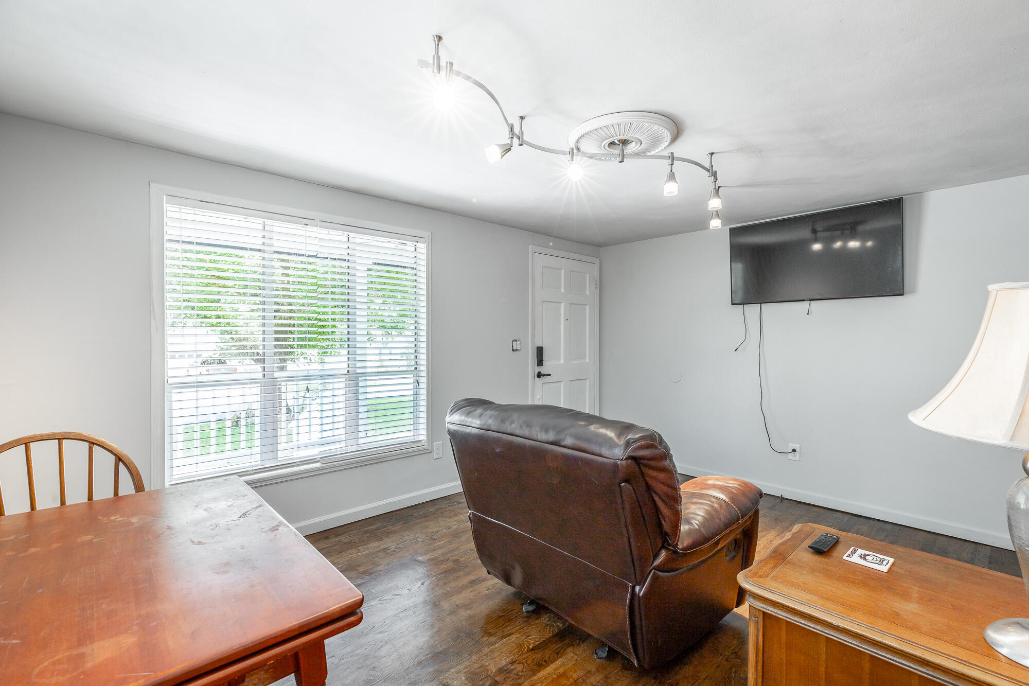 60 Elm Tree Road