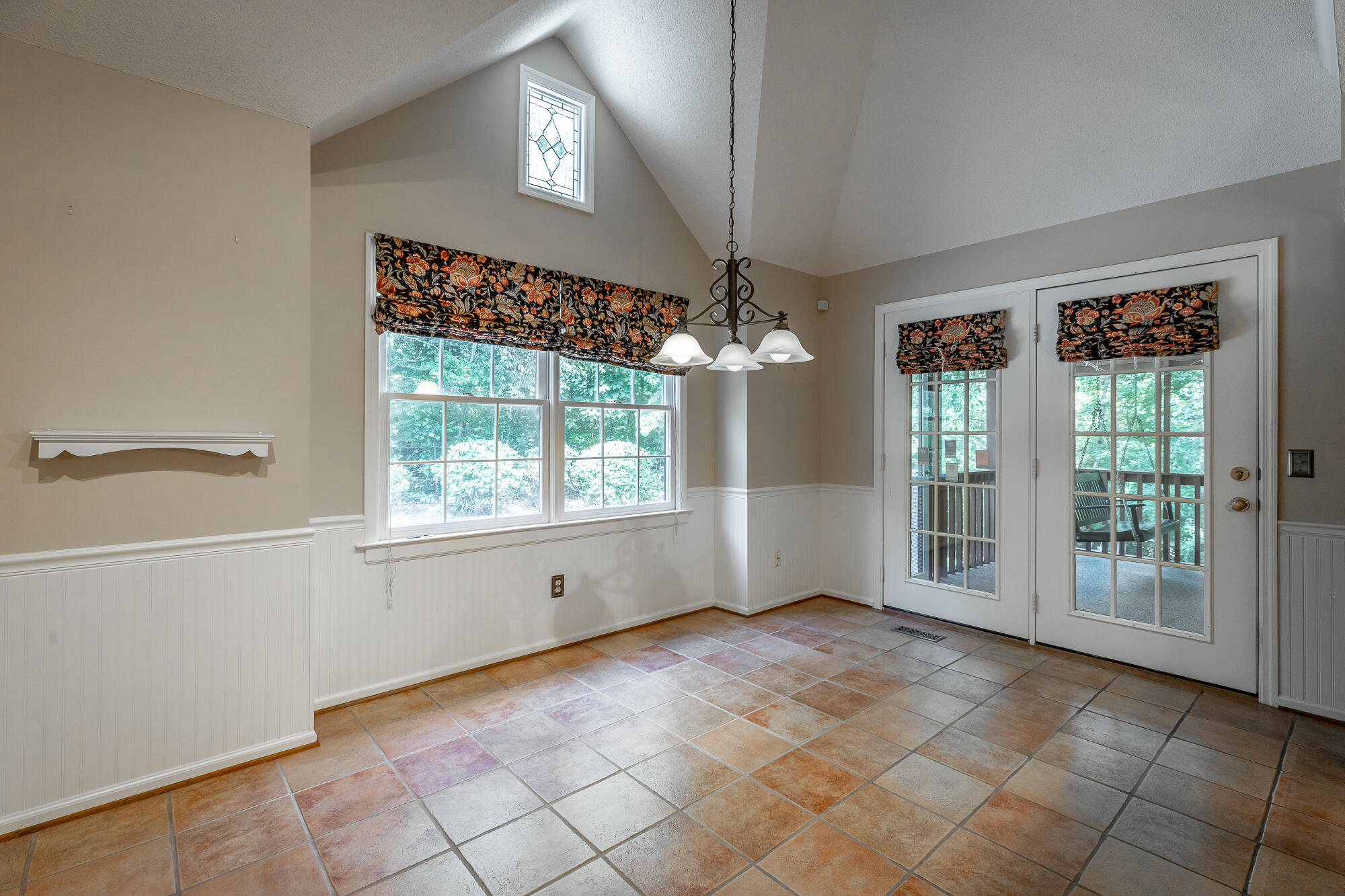9609 Shadowbend Cir