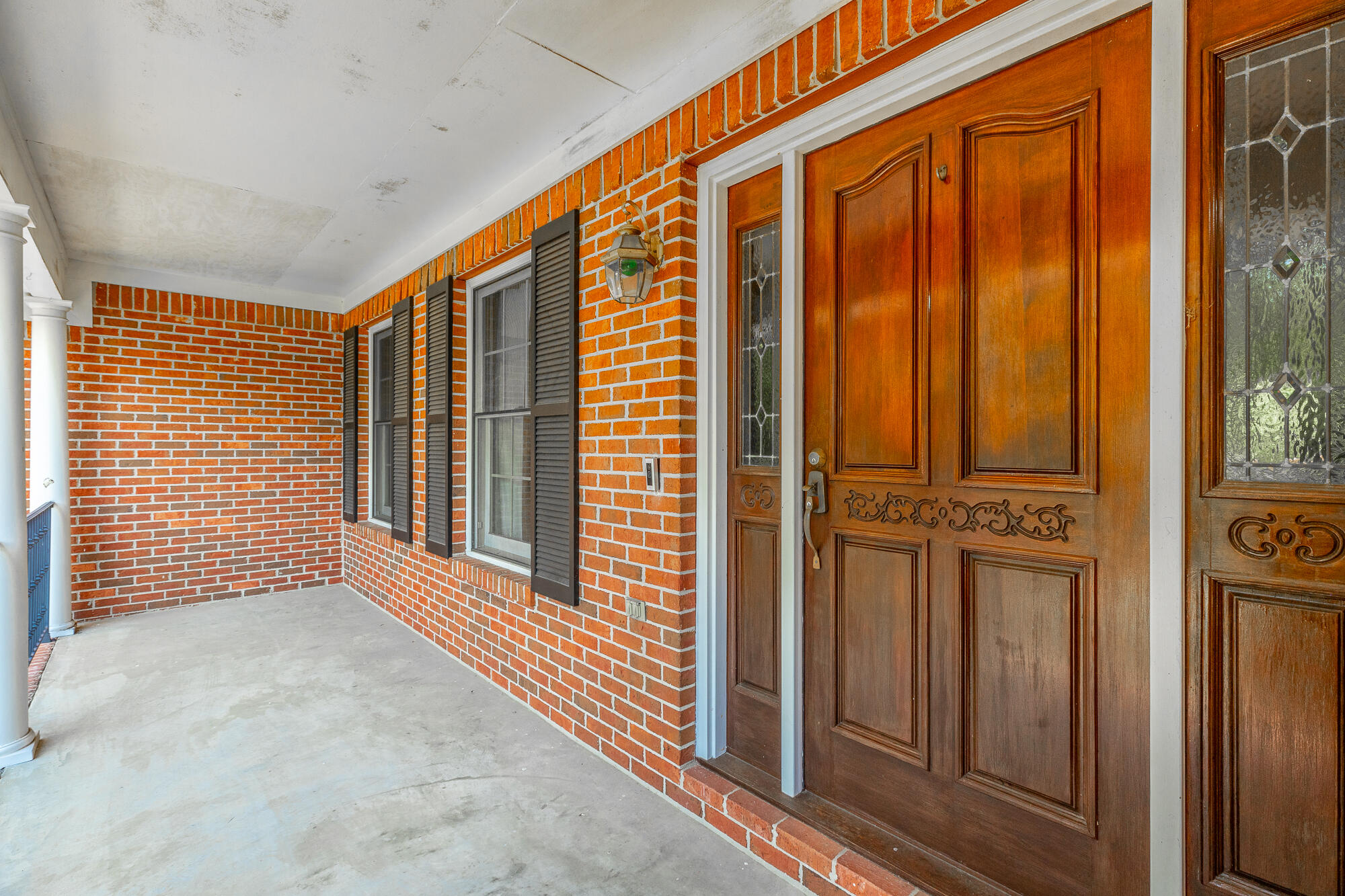 9609 Shadowbend Cir