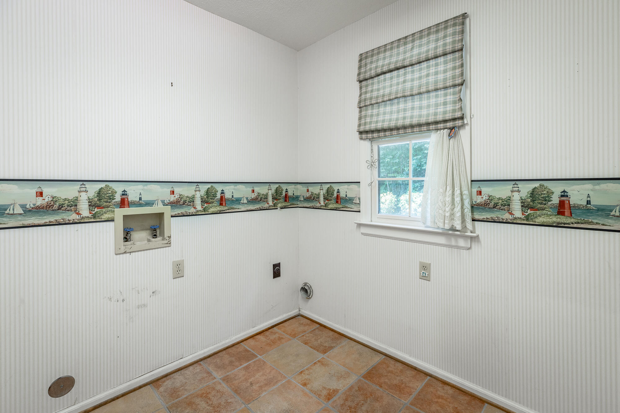 9609 Shadowbend Cir