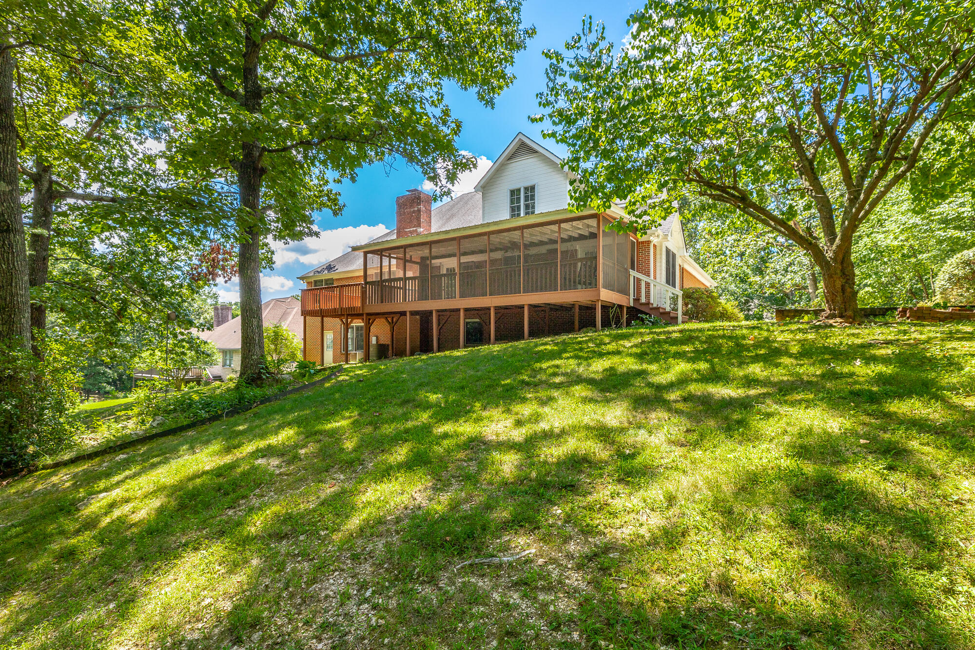 9609 Shadowbend Cir