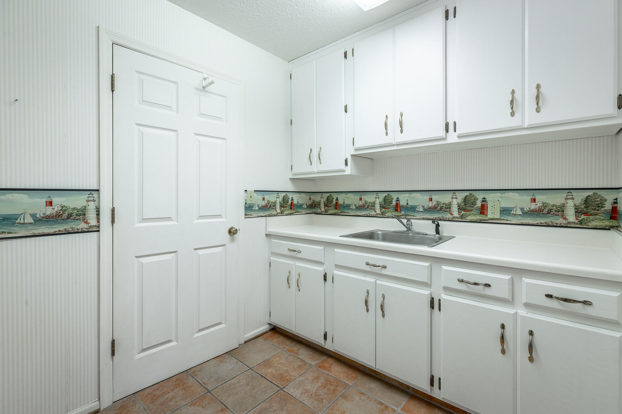 9609 Shadowbend Cir