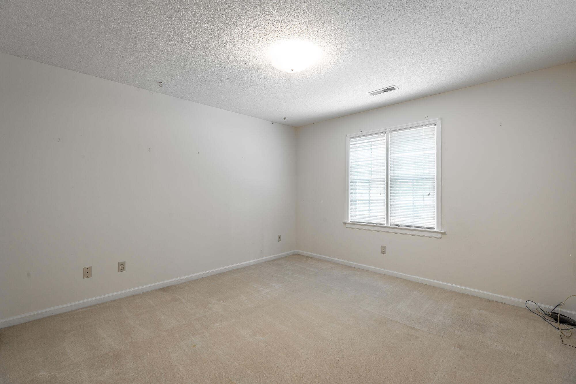 9609 Shadowbend Cir