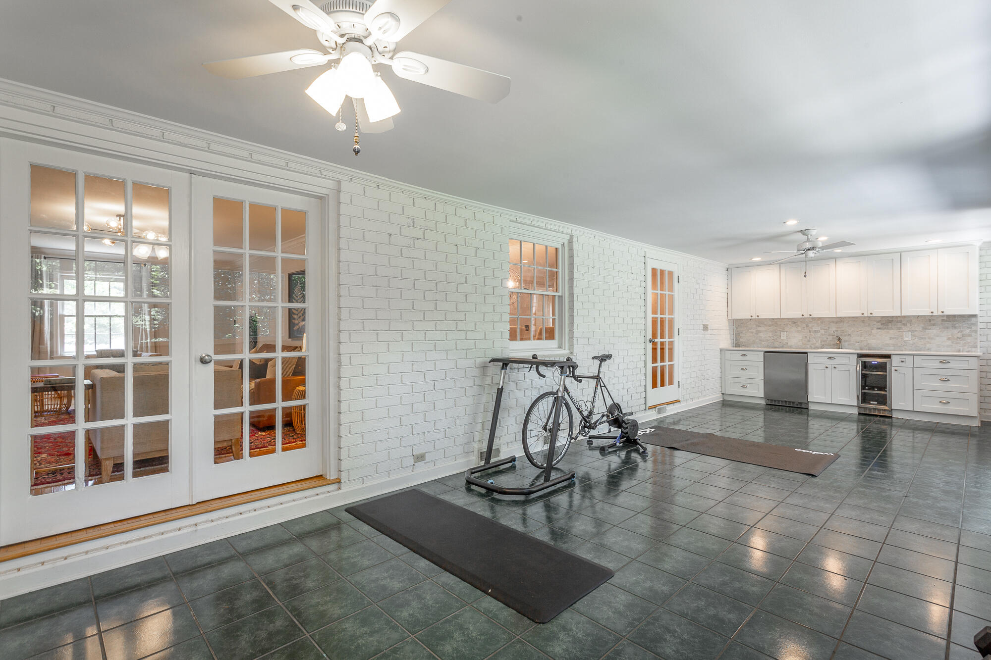 1063 Carter Drive