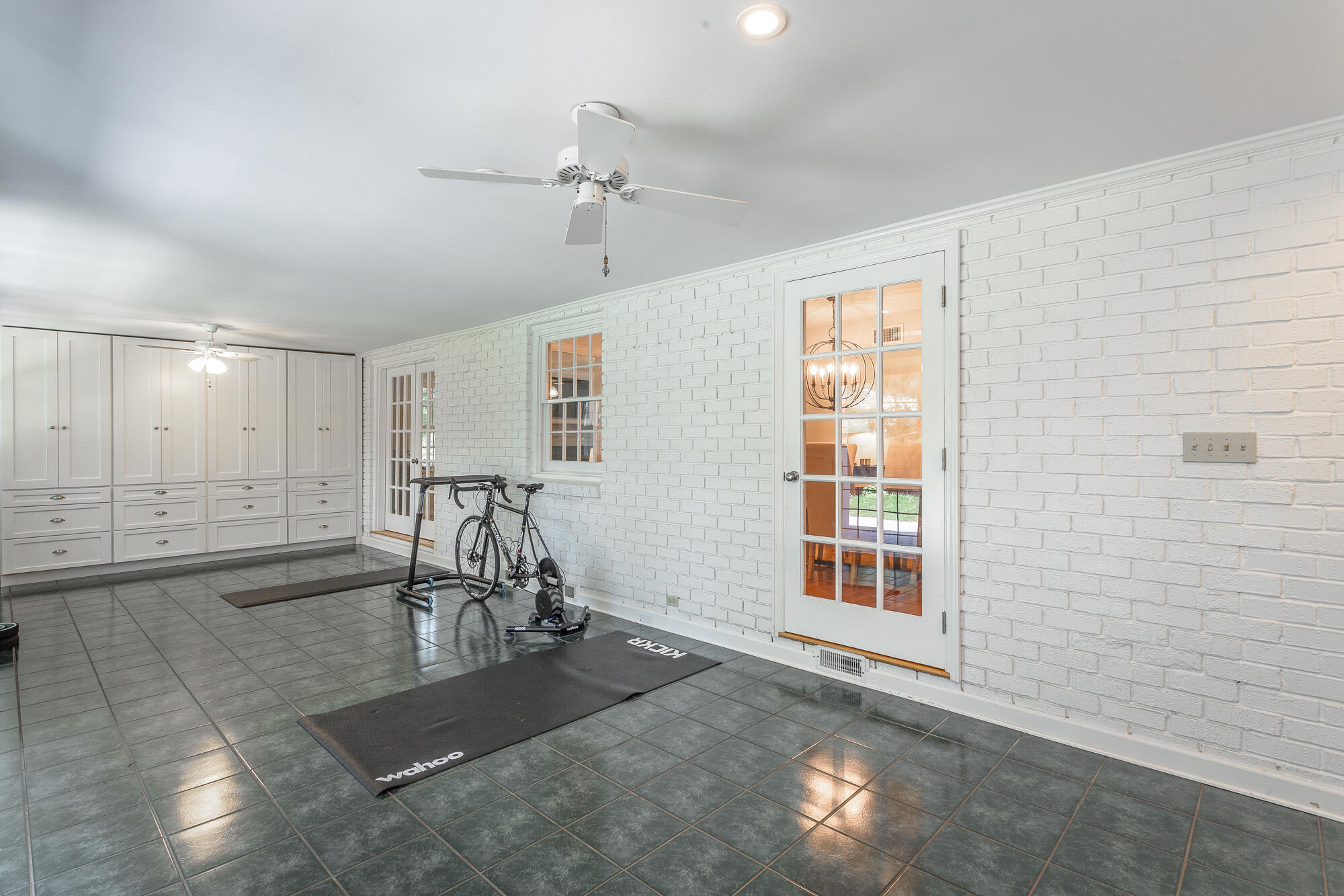 1063 Carter Drive