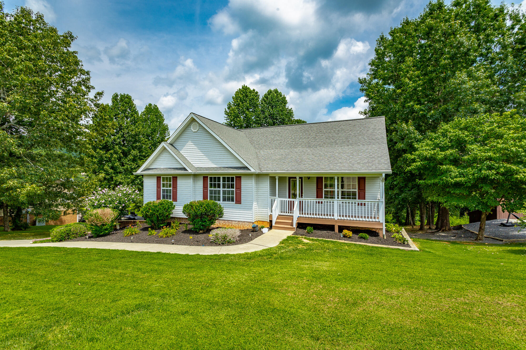 258 SE Heather Oaks Trail