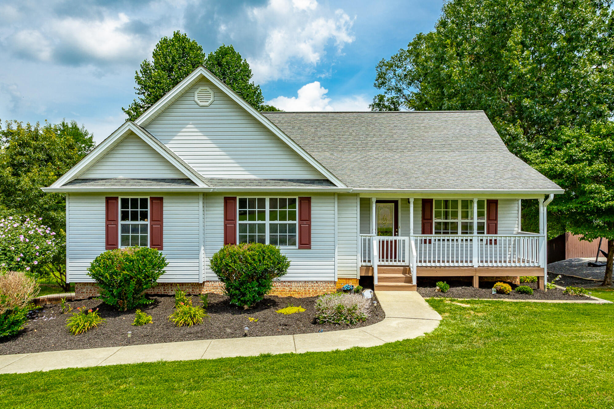 258 SE Heather Oaks Trail