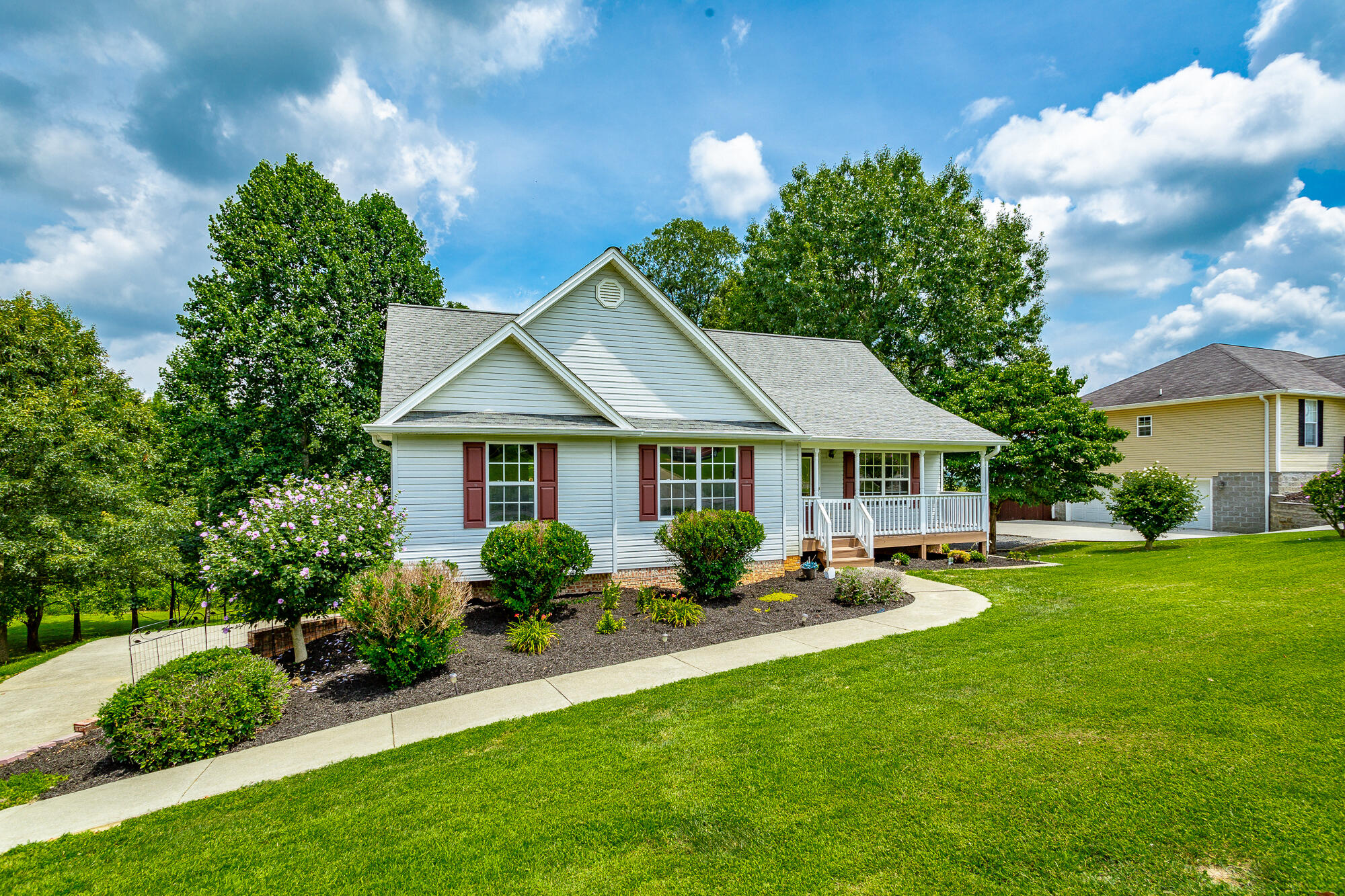 258 SE Heather Oaks Trail