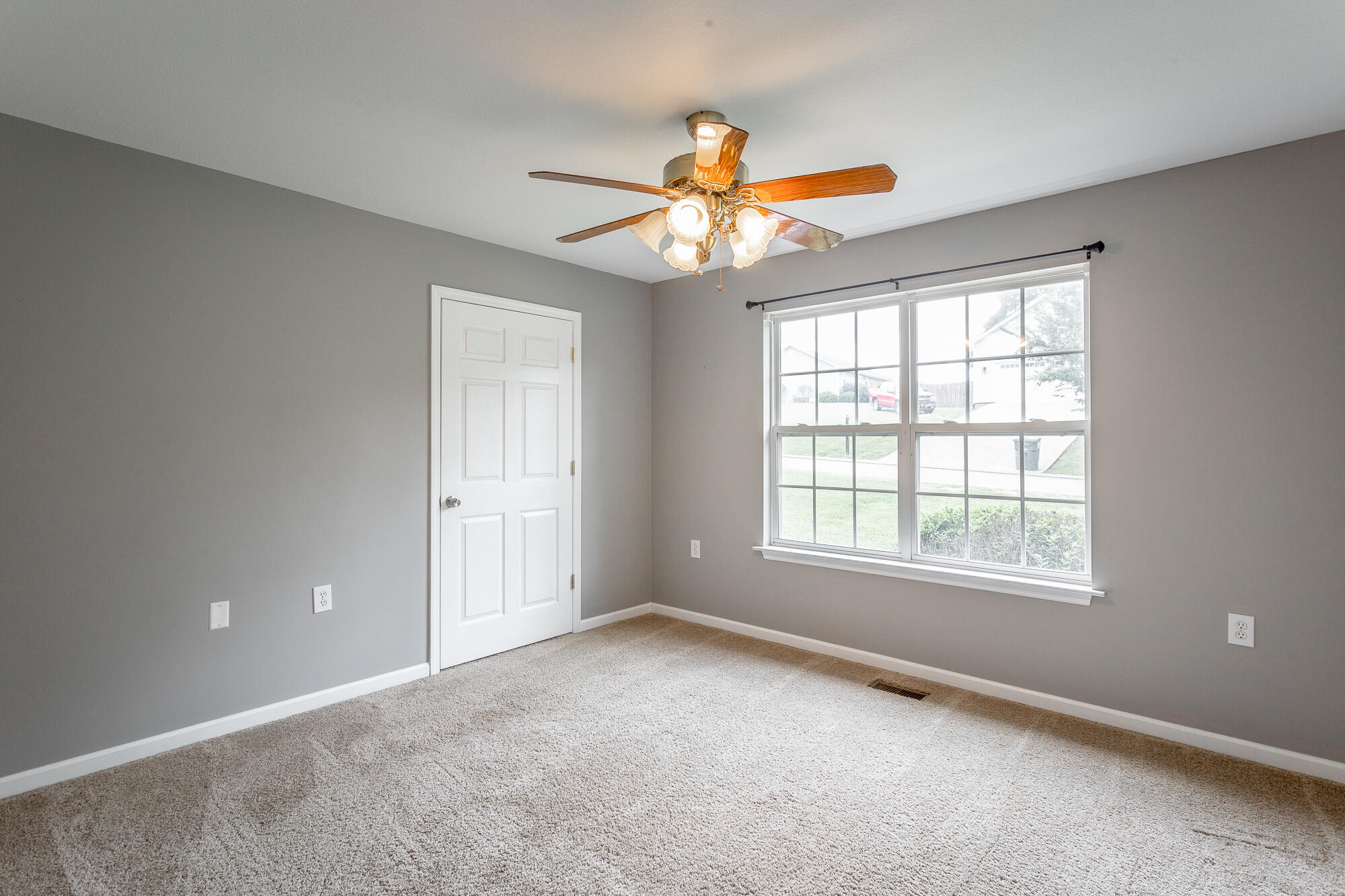 258 SE Heather Oaks Trail