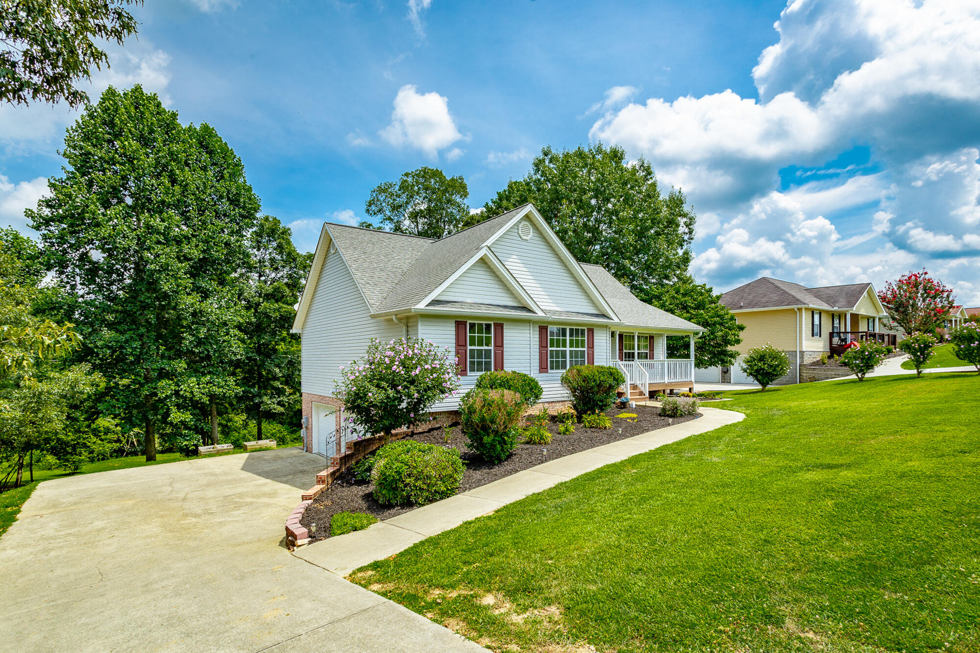 258 SE Heather Oaks Trail
