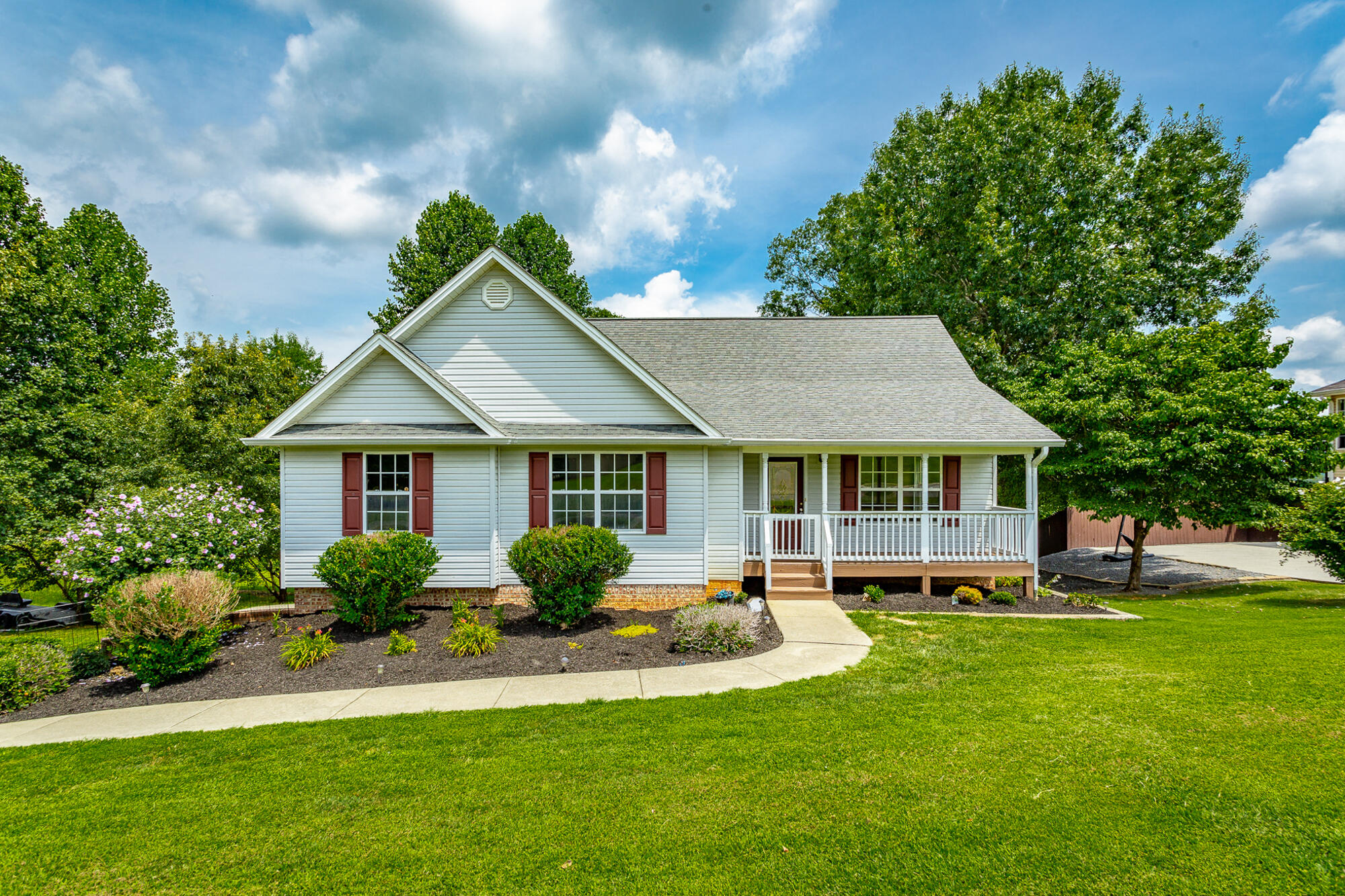 258 SE Heather Oaks Trail