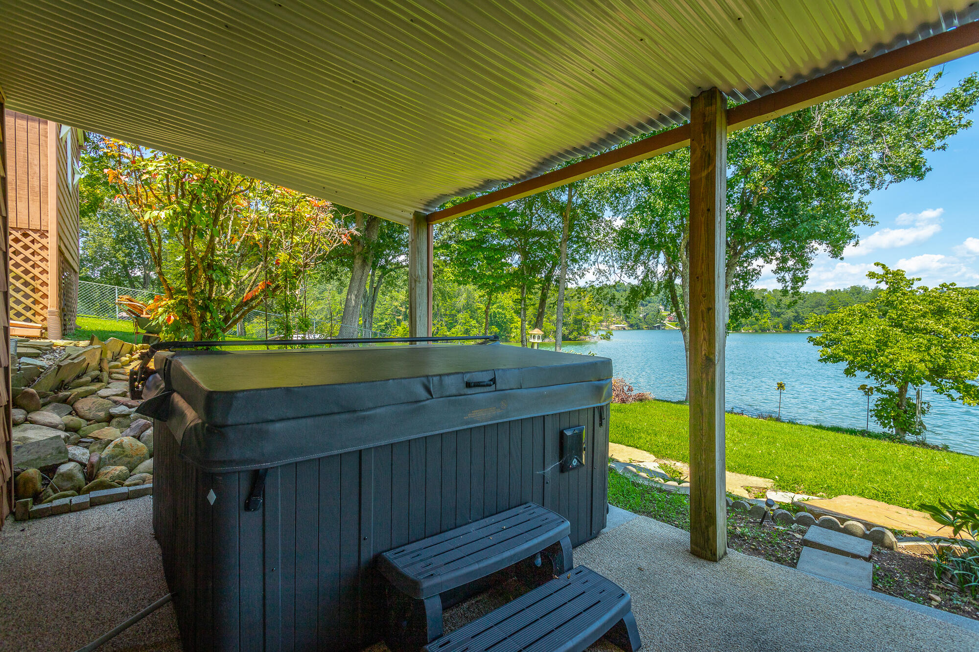 347 Lake Forest Lane