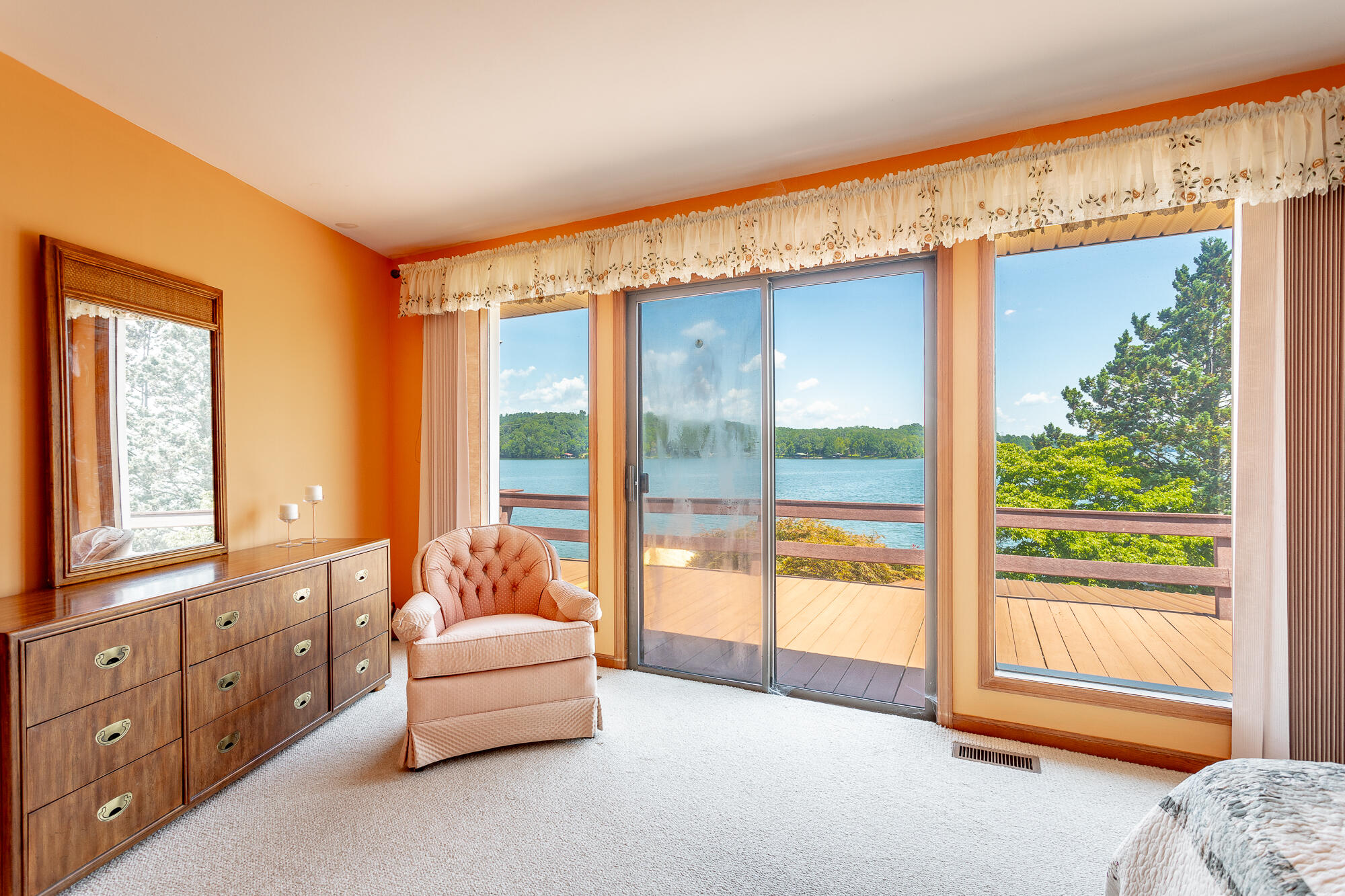 347 Lake Forest Lane