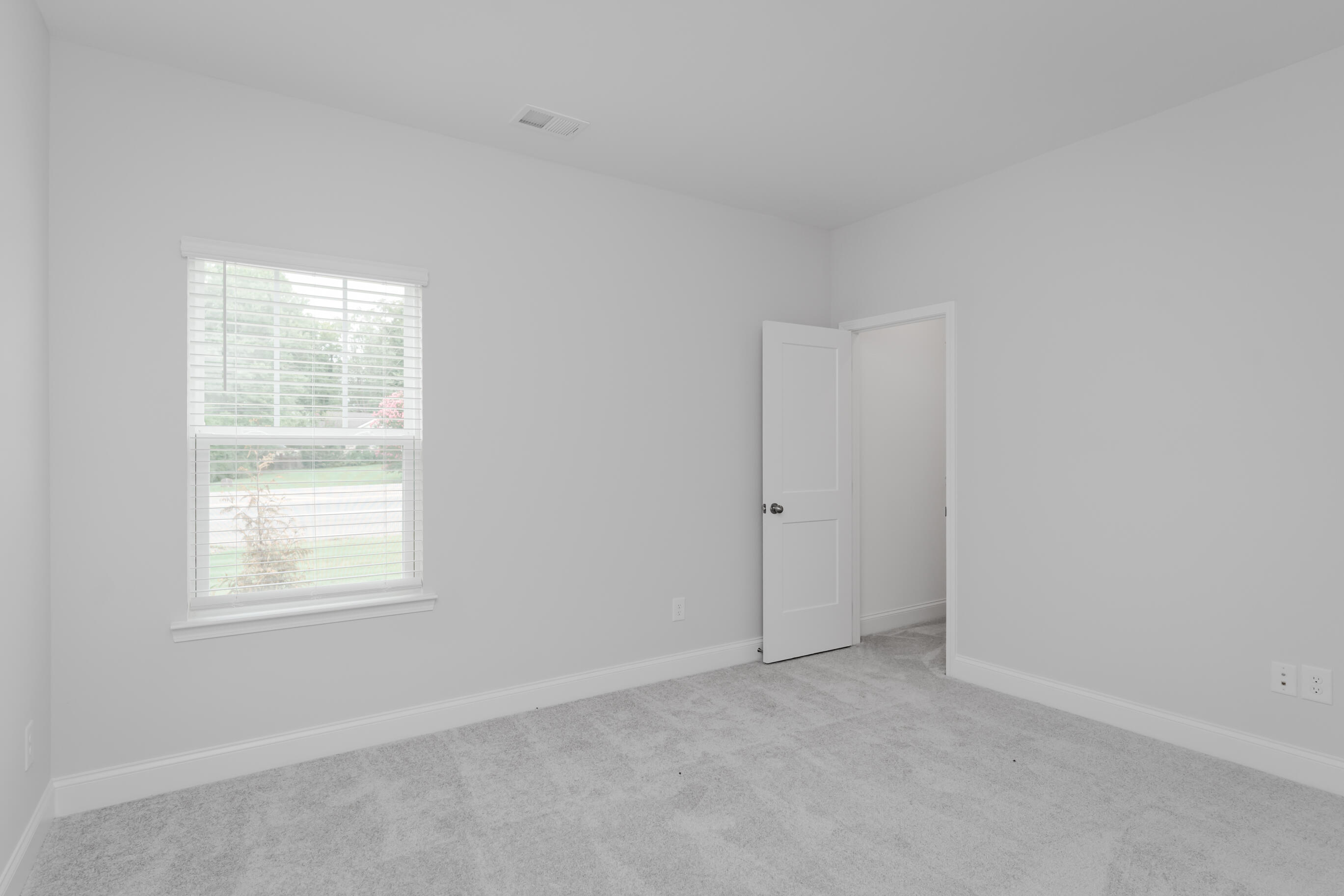 8712 Knolling Loop, 49