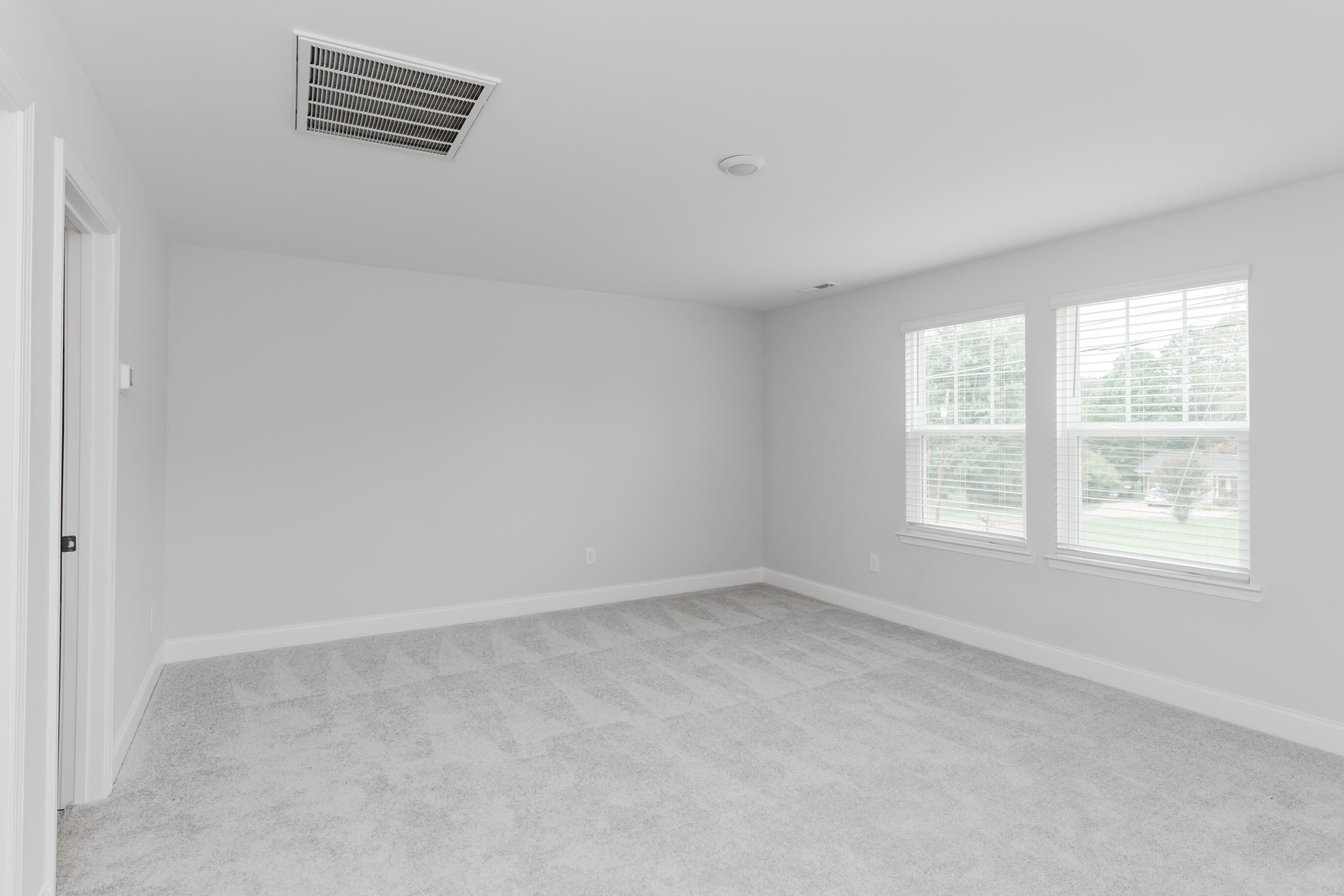 8712 Knolling Loop, 49