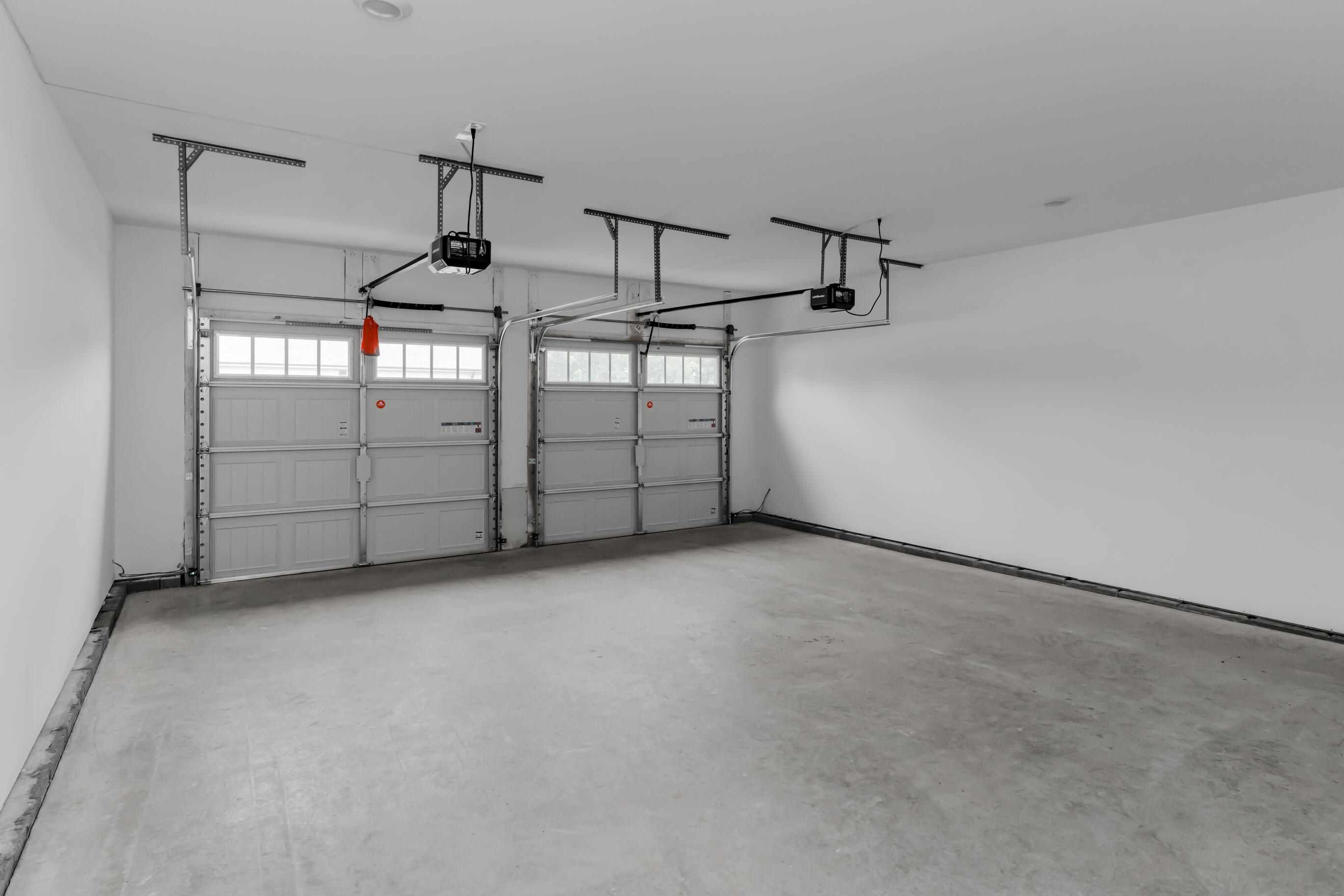 8712 Knolling Loop, 49