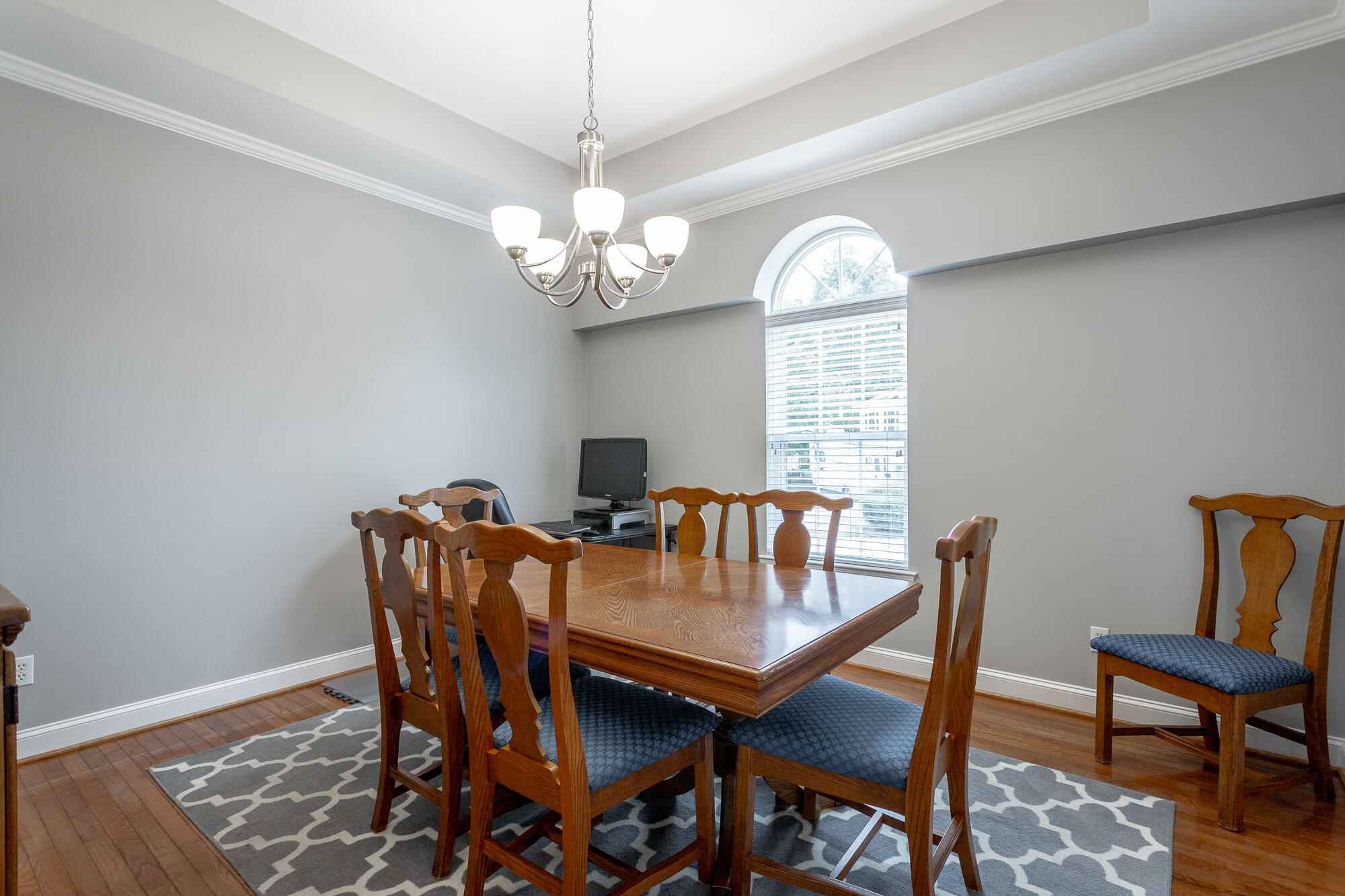 2435 Chimney Lake Circle