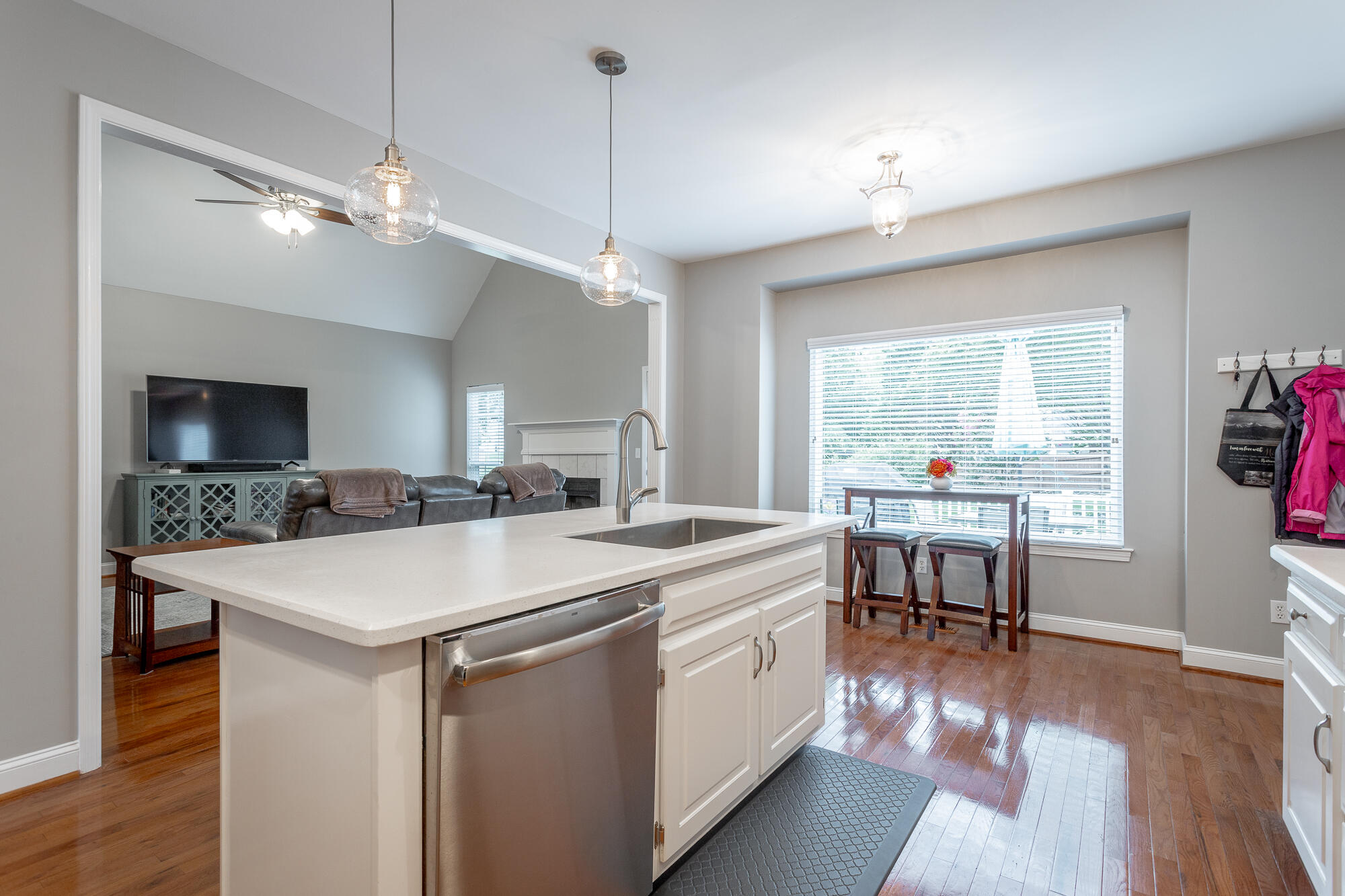 2435 Chimney Lake Circle