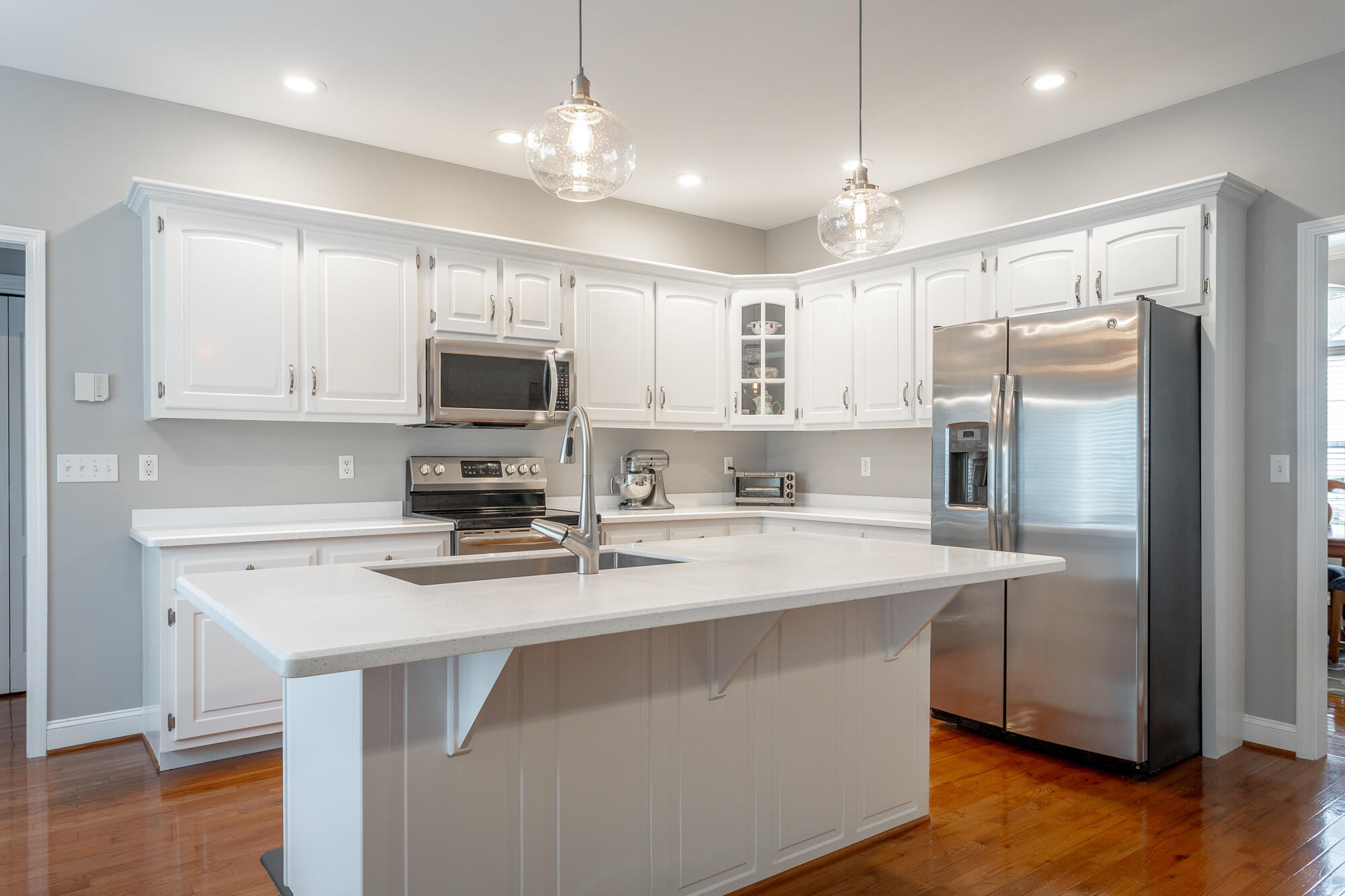 2435 Chimney Lake Circle