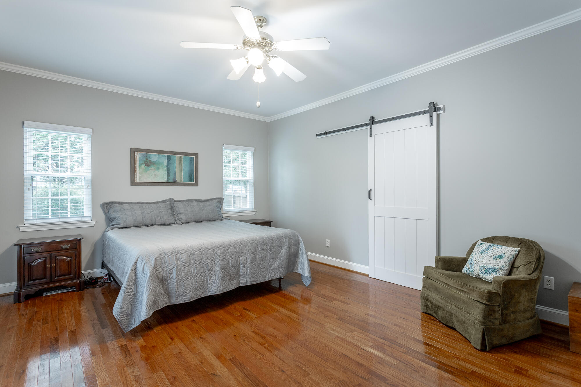 2435 Chimney Lake Circle