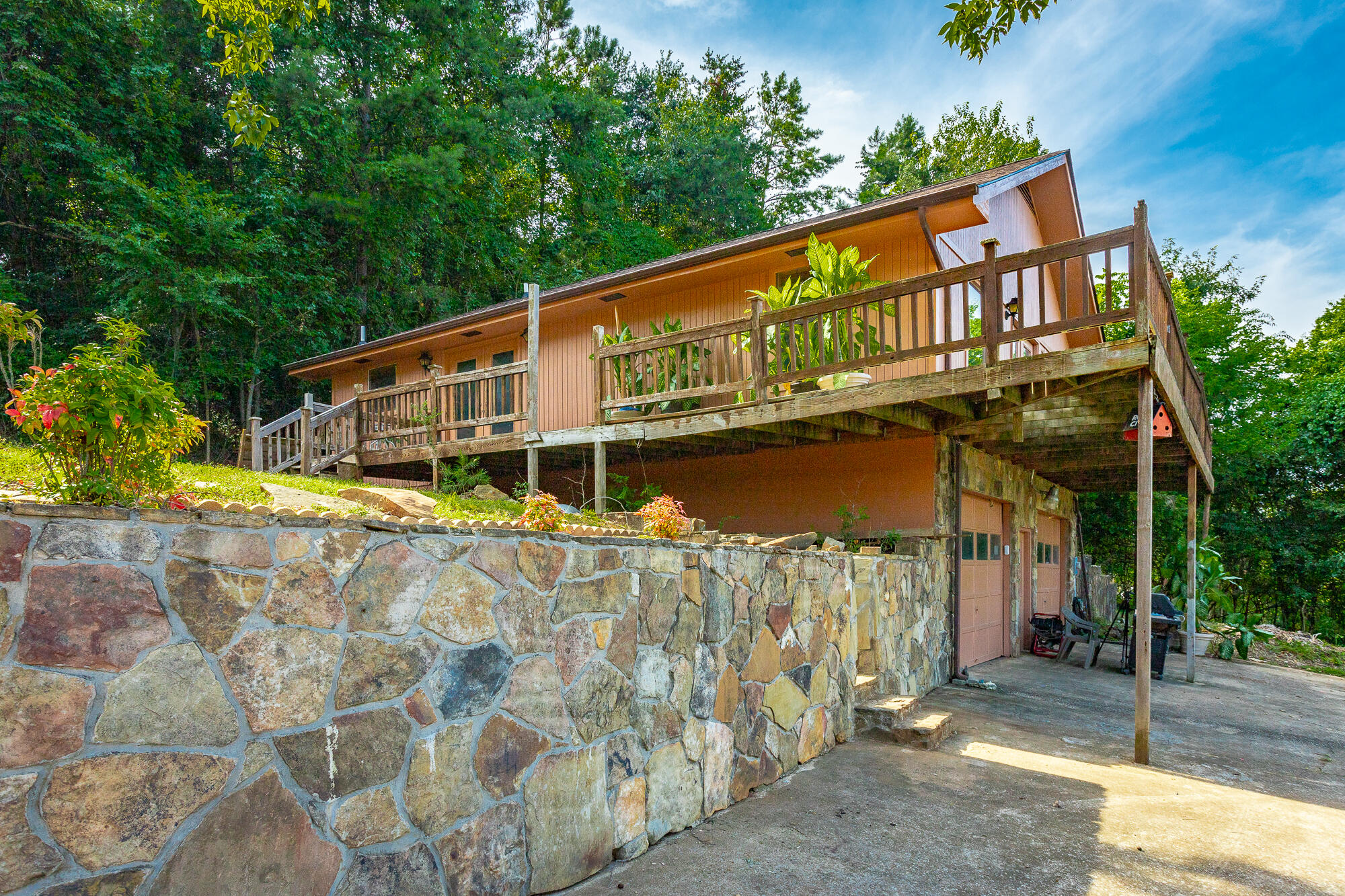 3513 S Gold Point Circle