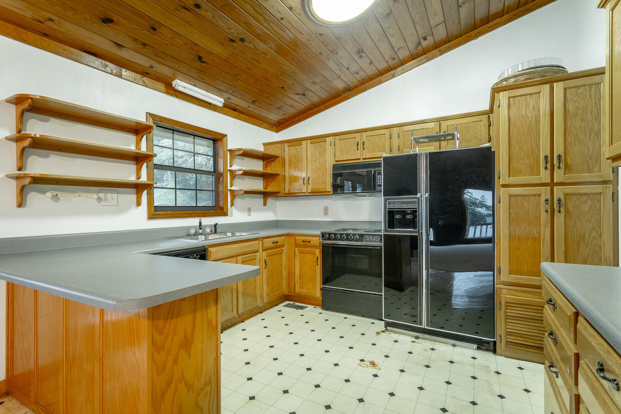 3513 S Gold Point Circle