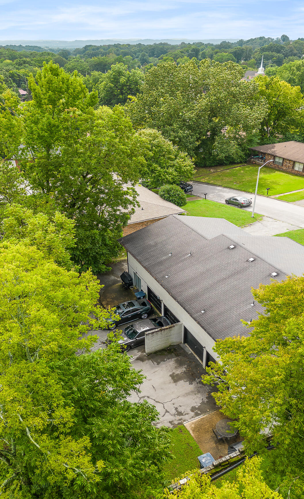 3415-3417 Betty Lane