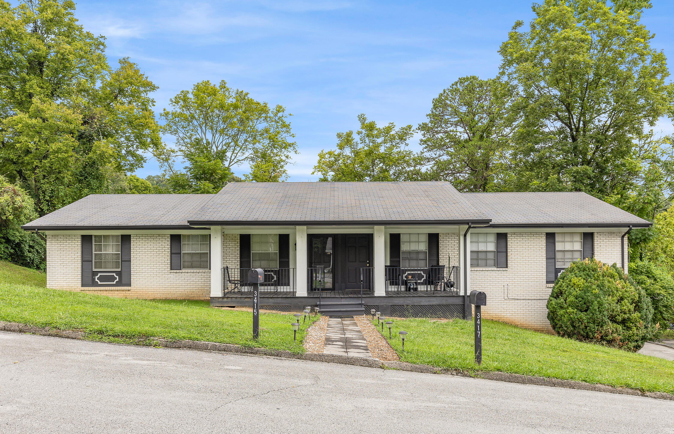 3415-3417 Betty Lane