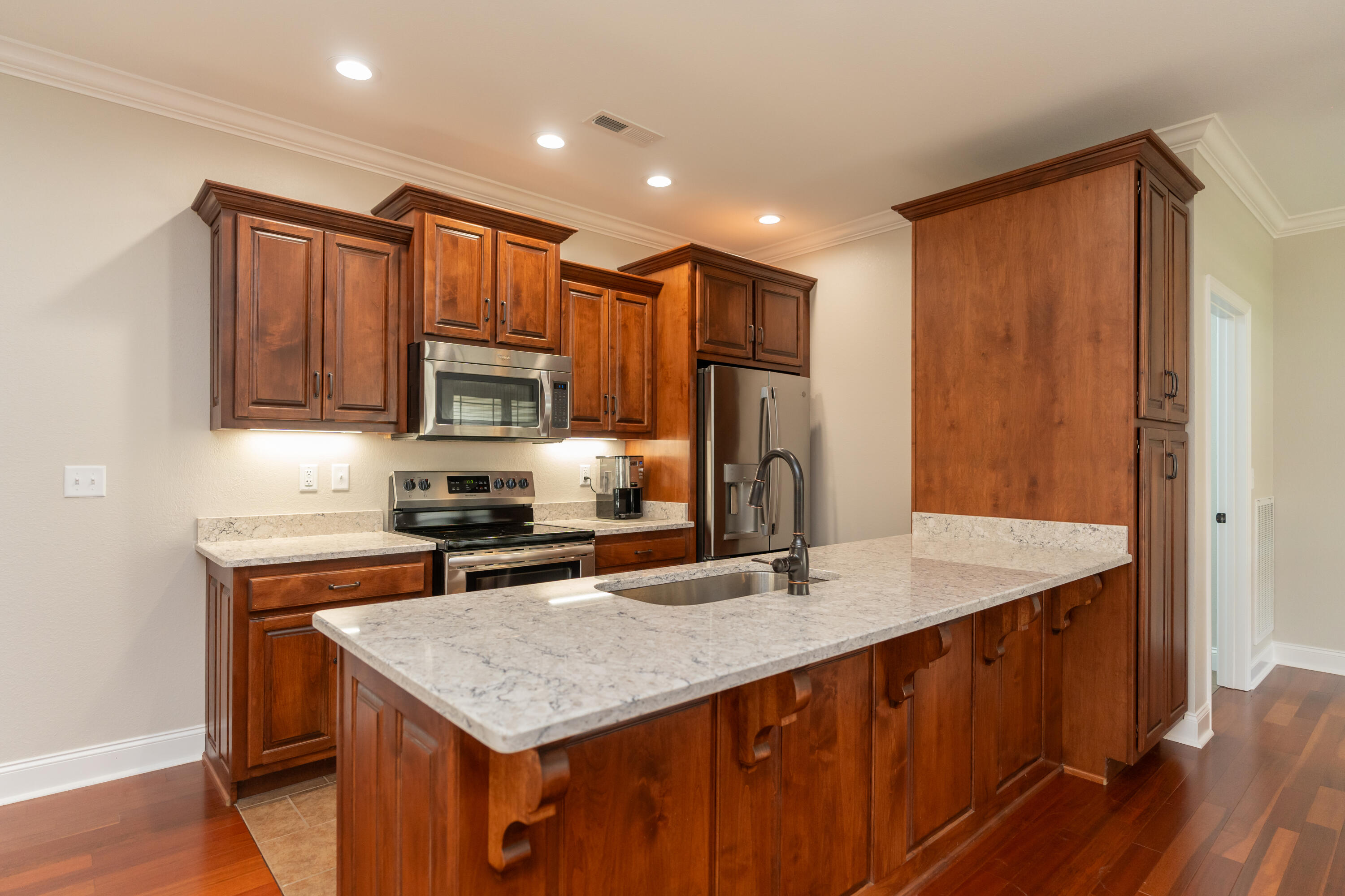17 Southshore Drive
