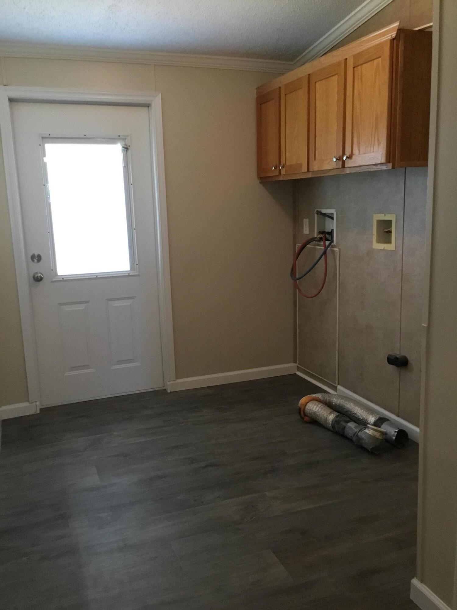 138 Leggett Road