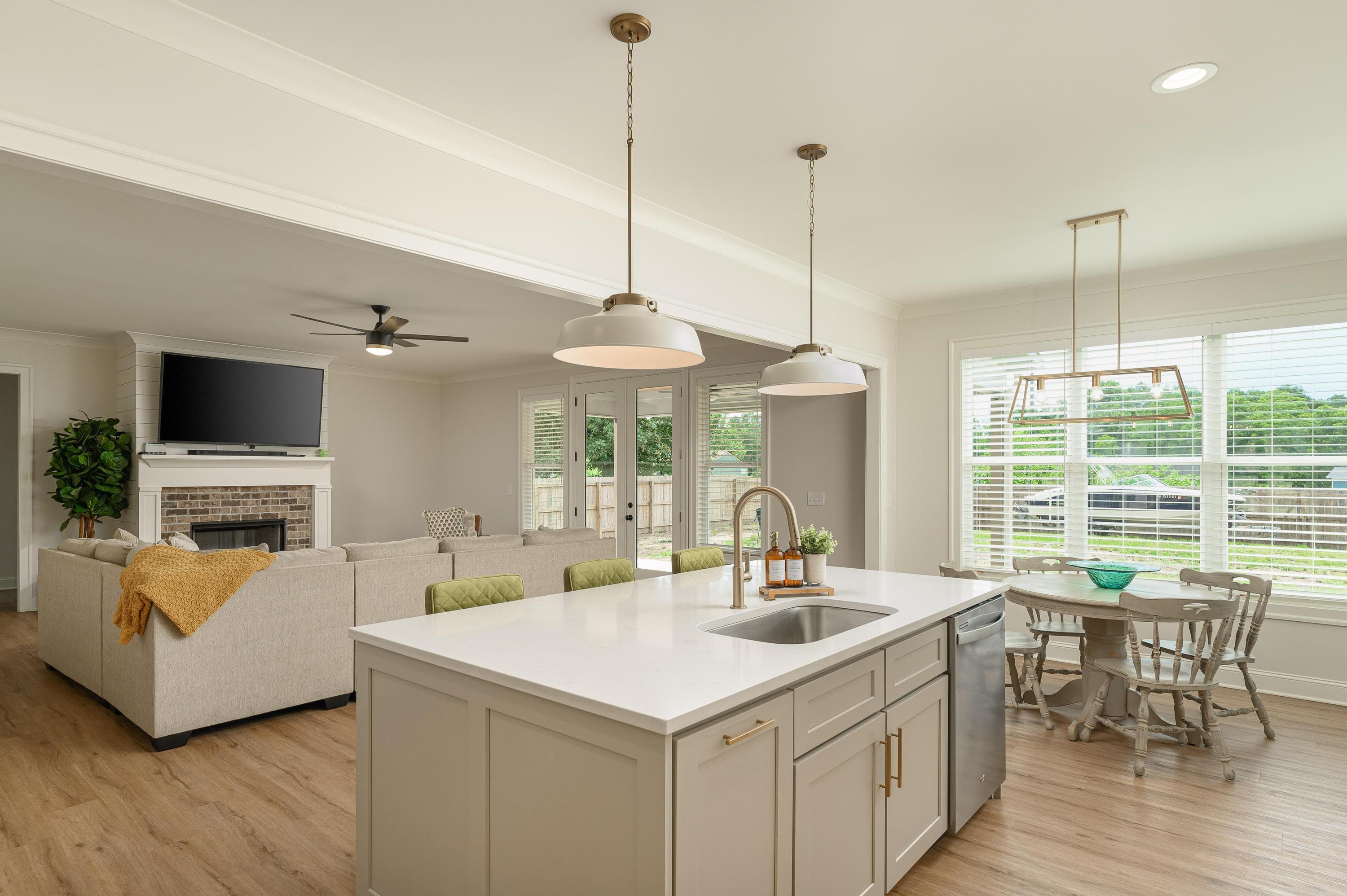 8698 Woodbury Acre Court