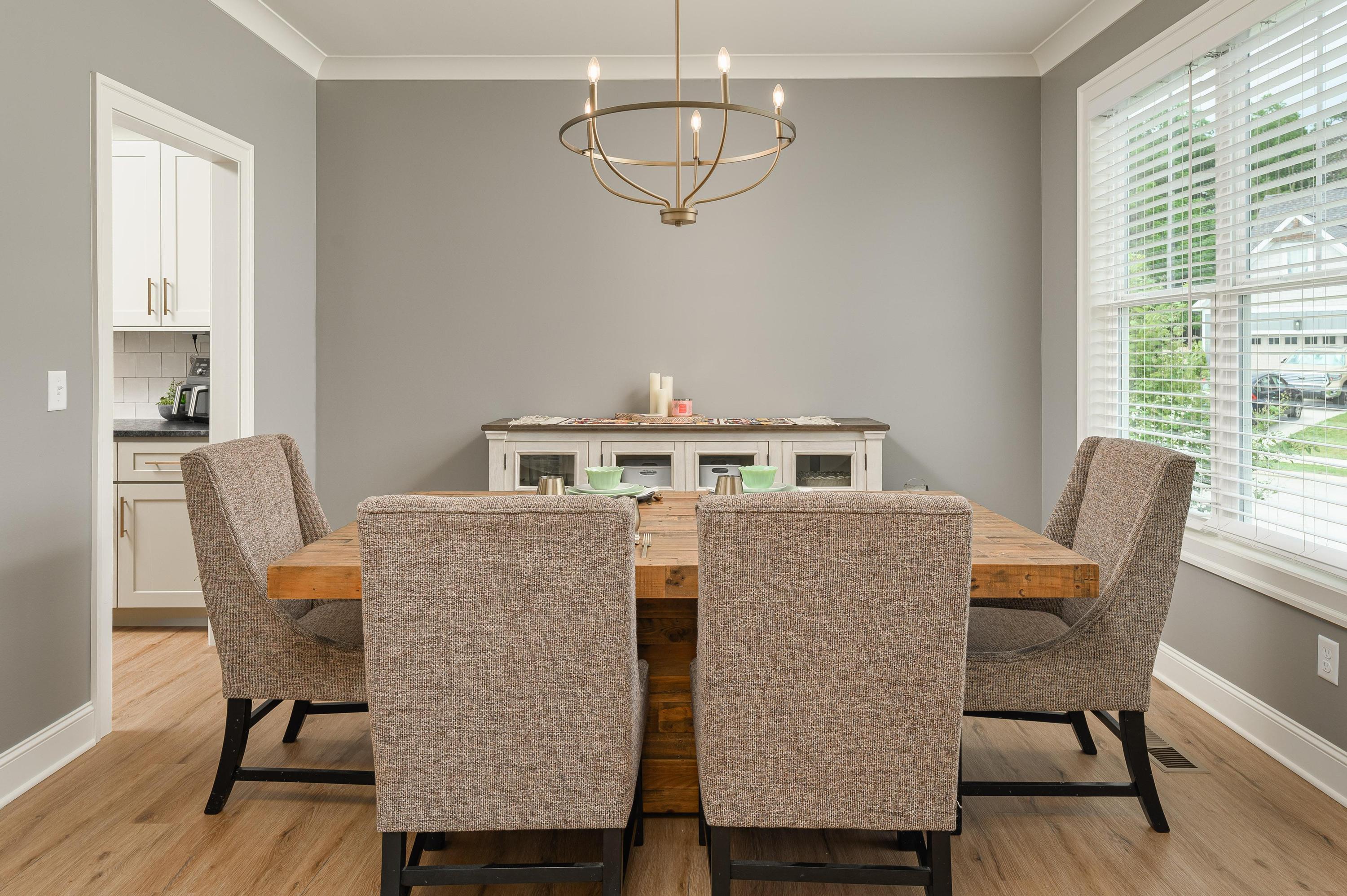 8698 Woodbury Acre Court