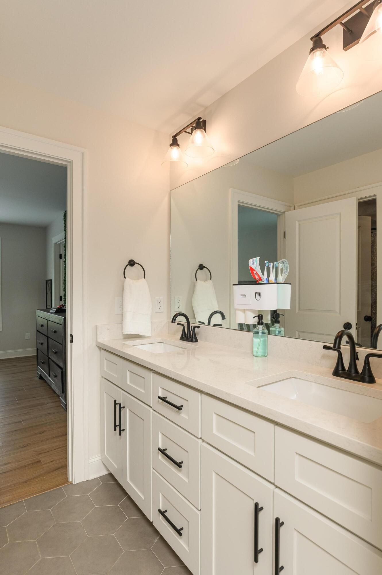 8698 Woodbury Acre Court