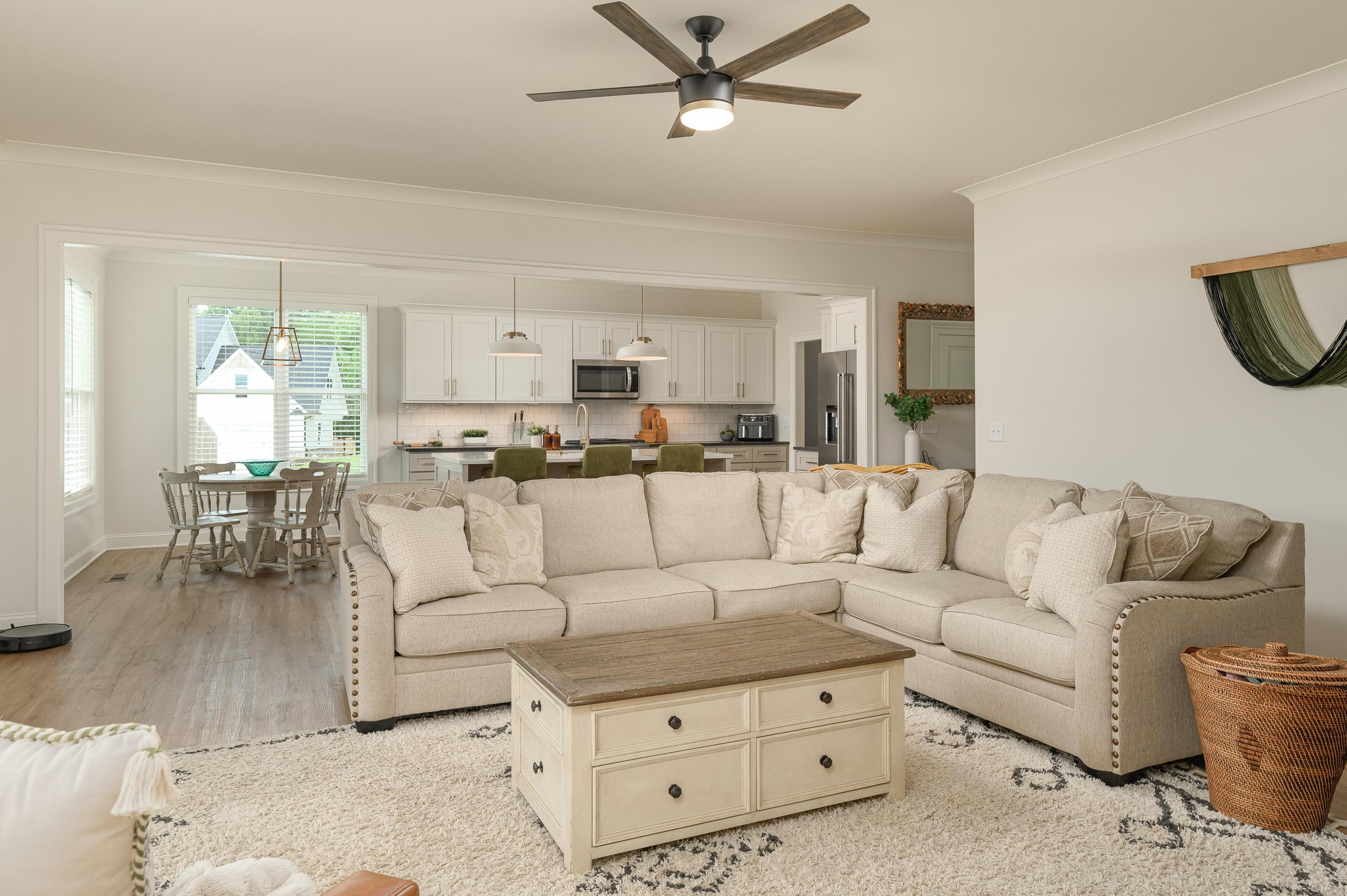 8698 Woodbury Acre Court