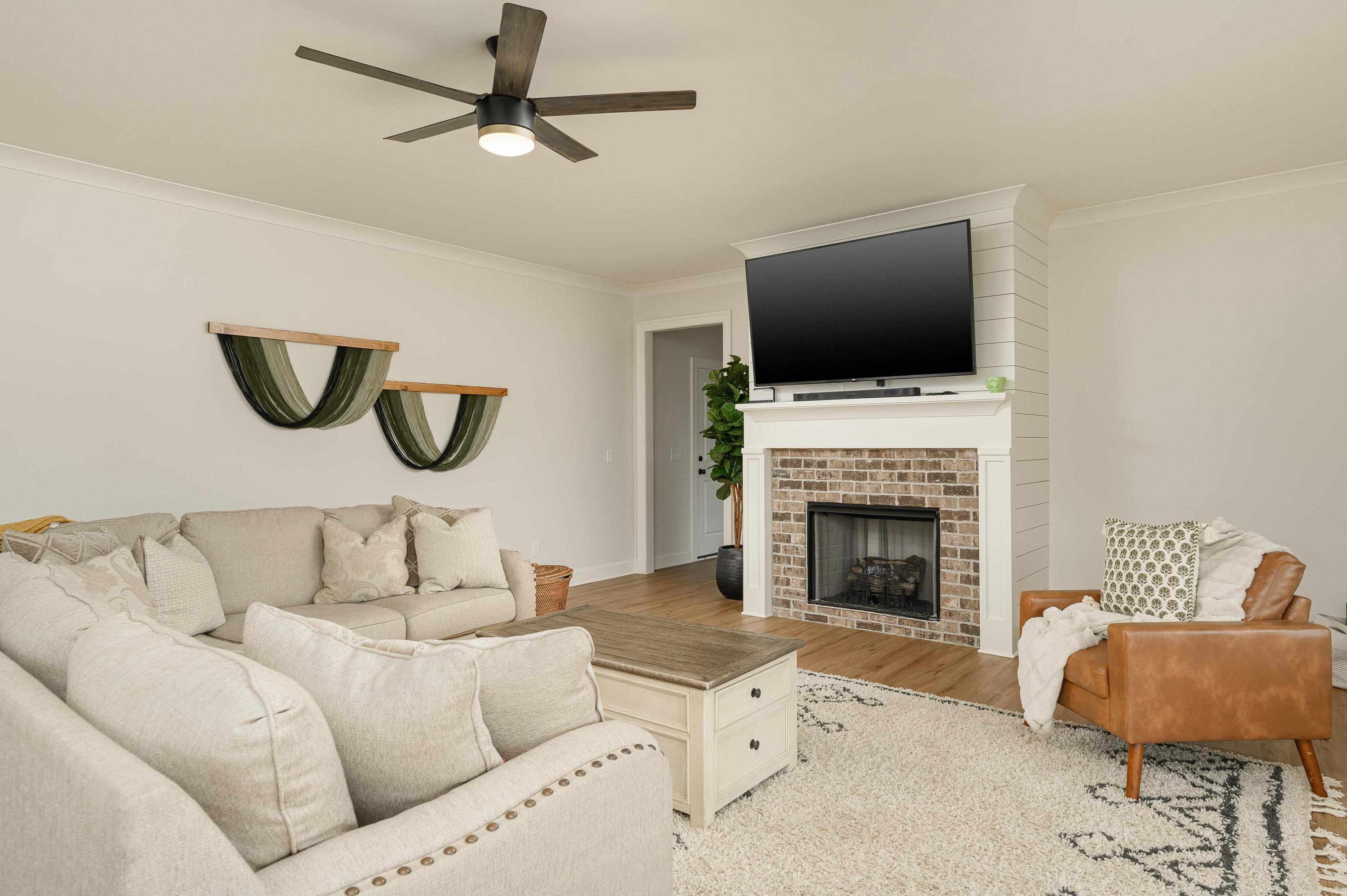 8698 Woodbury Acre Court
