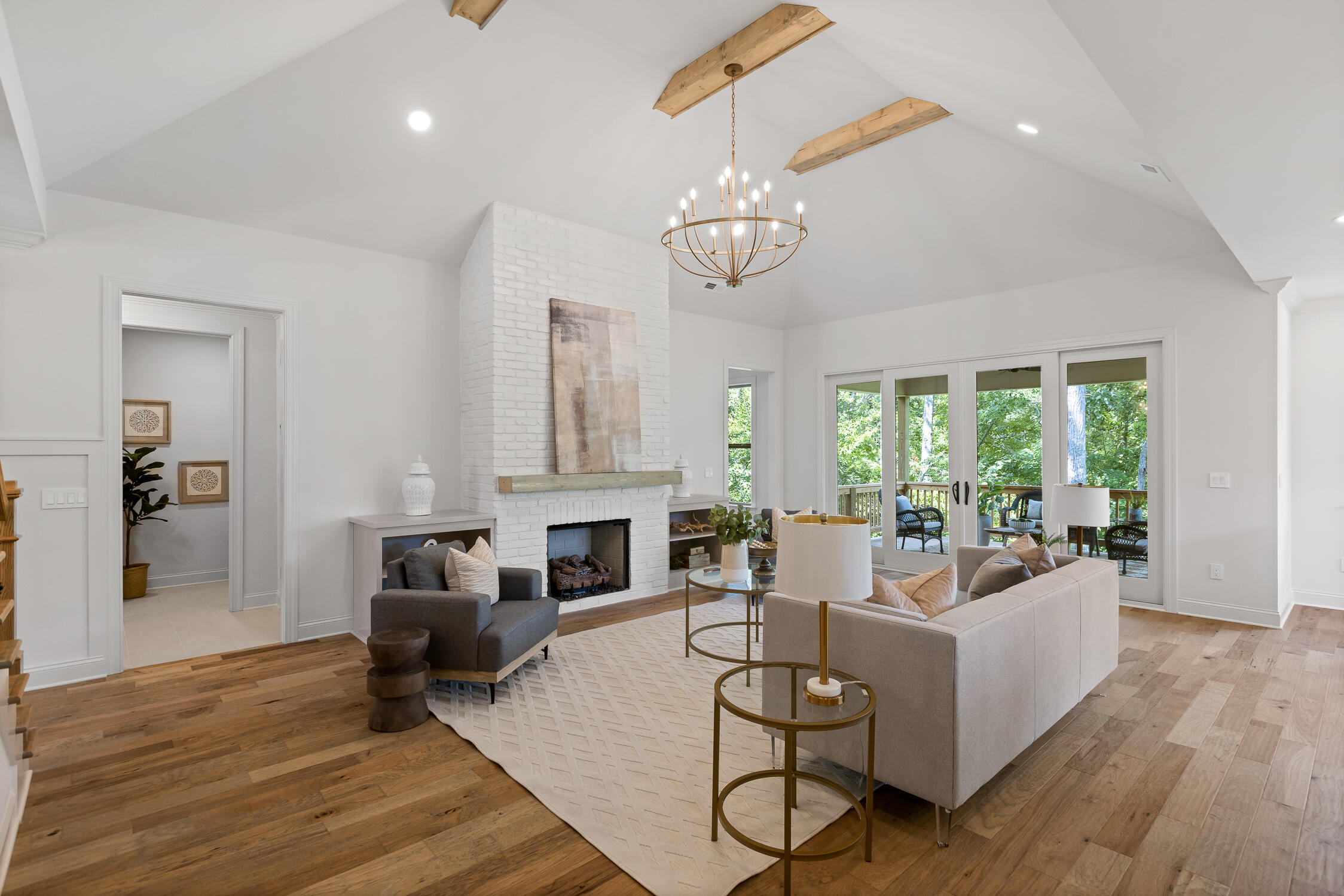 618 Sun Valley Road