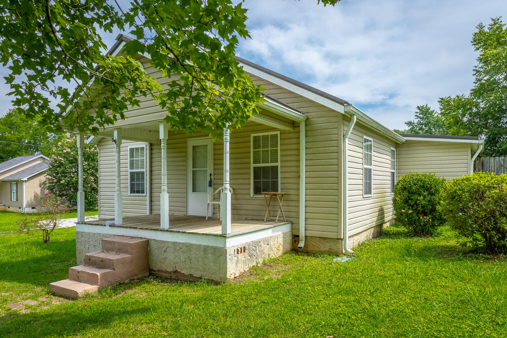 1731 Thrasher Pike