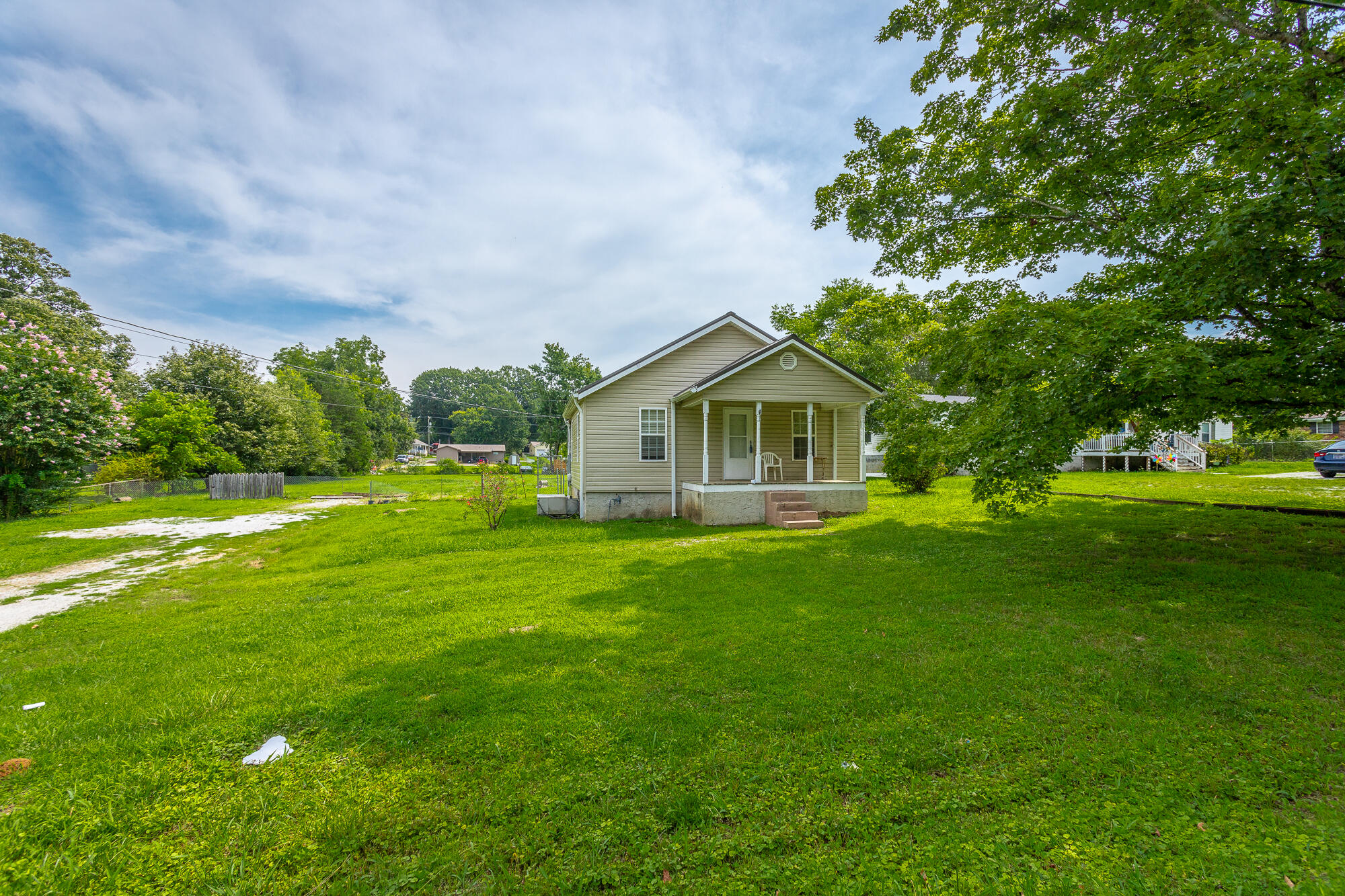 1731 Thrasher Pike
