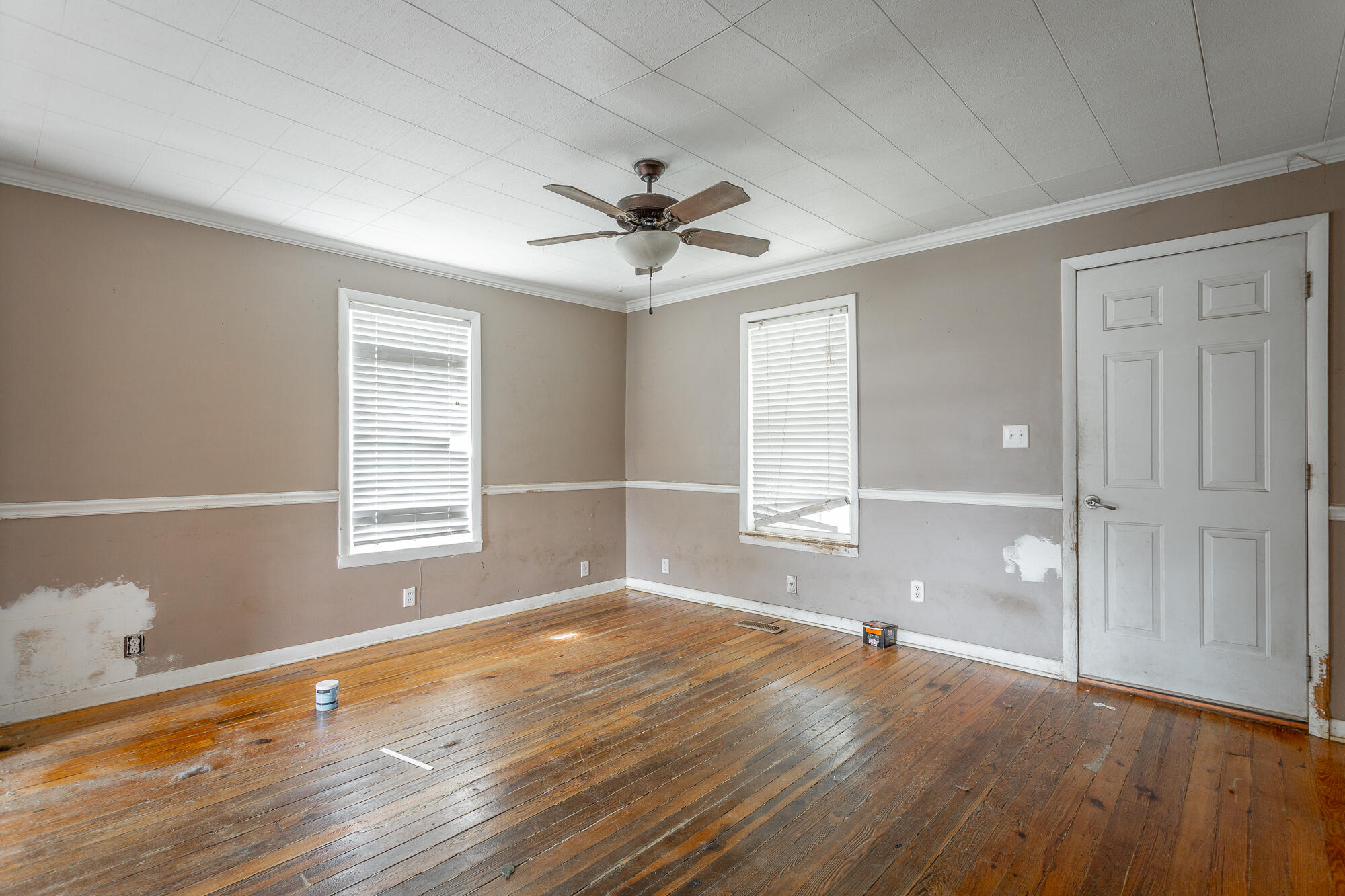 1731 Thrasher Pike