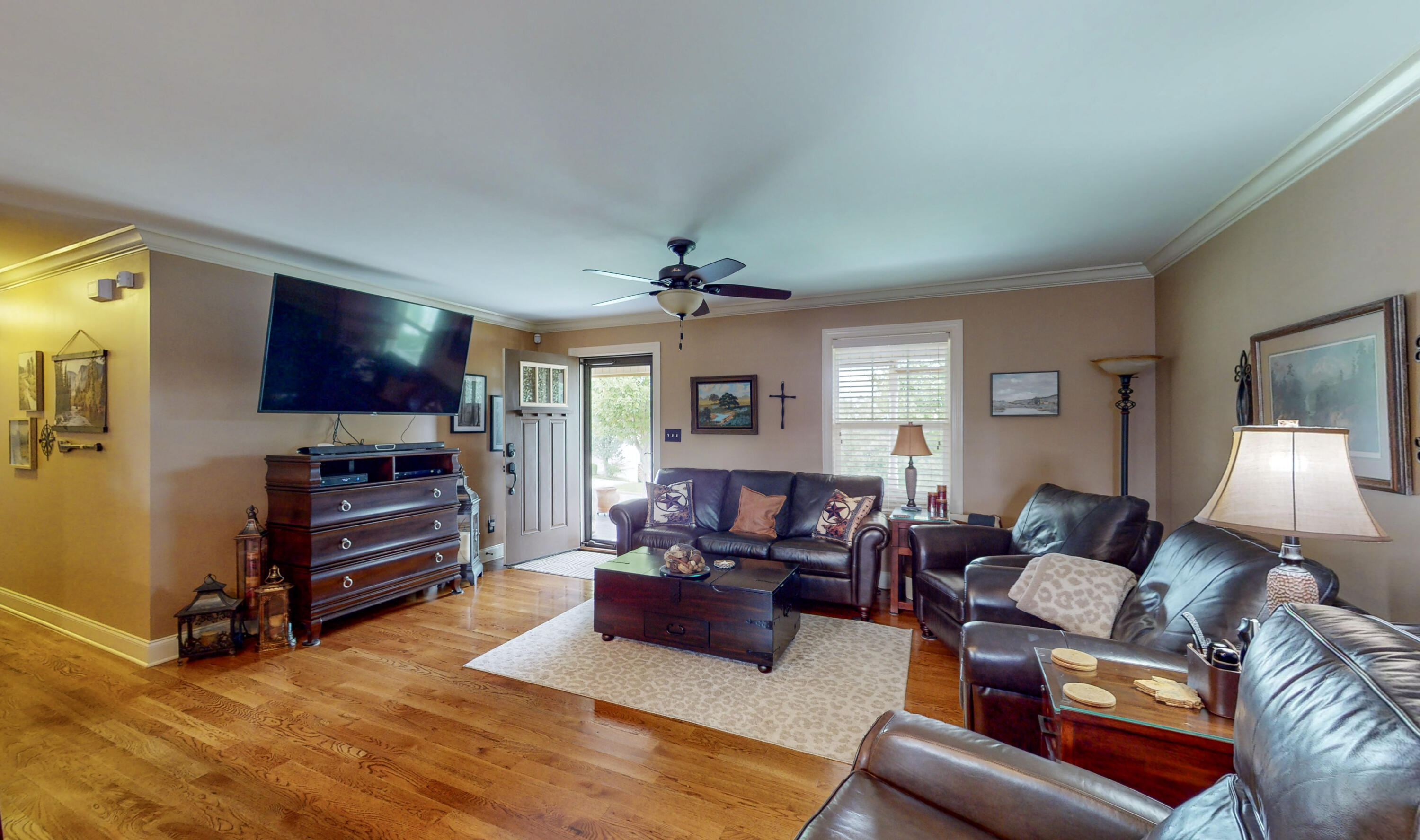 308 NE Willbrook Circle