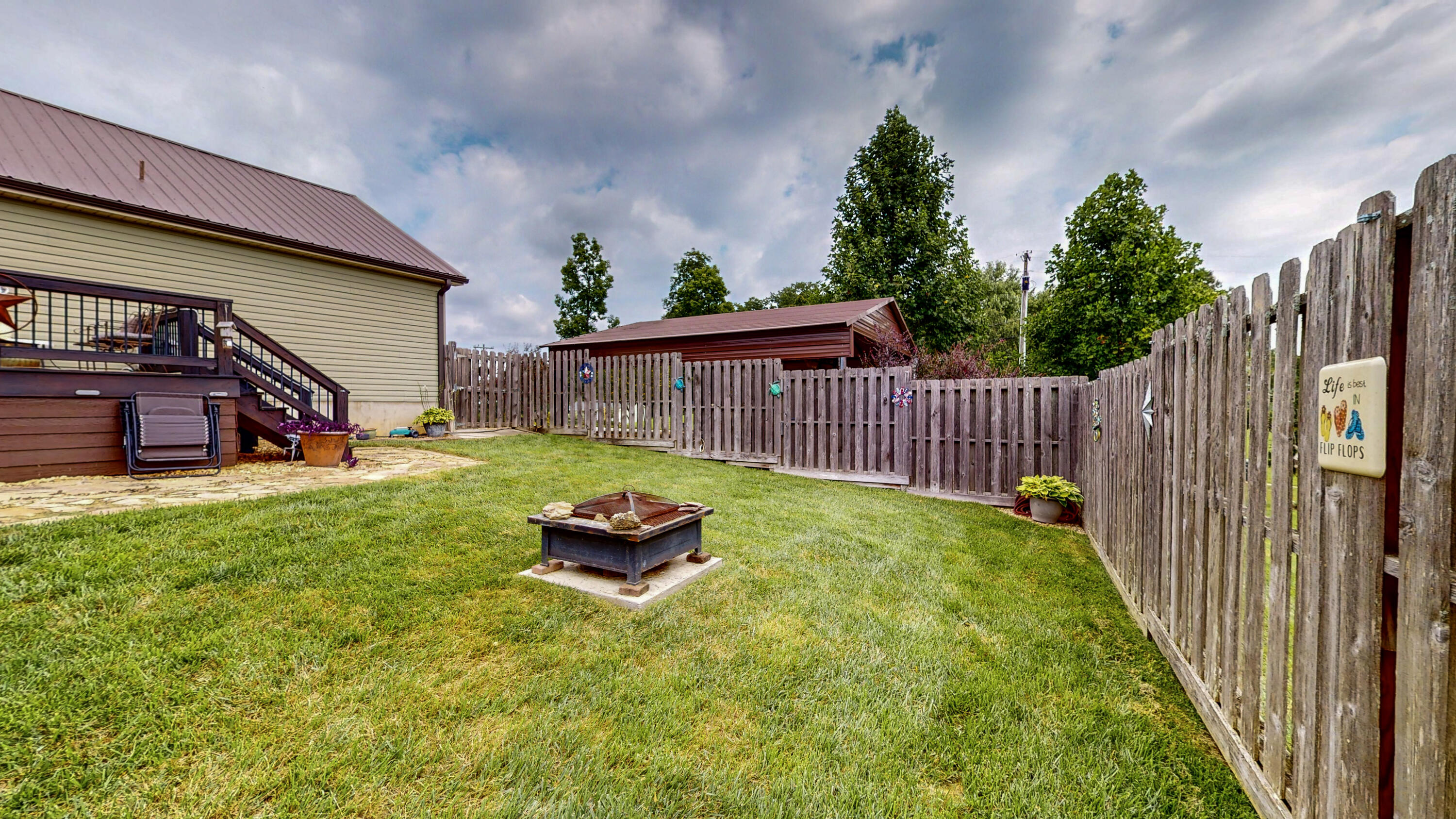 308 NE Willbrook Circle