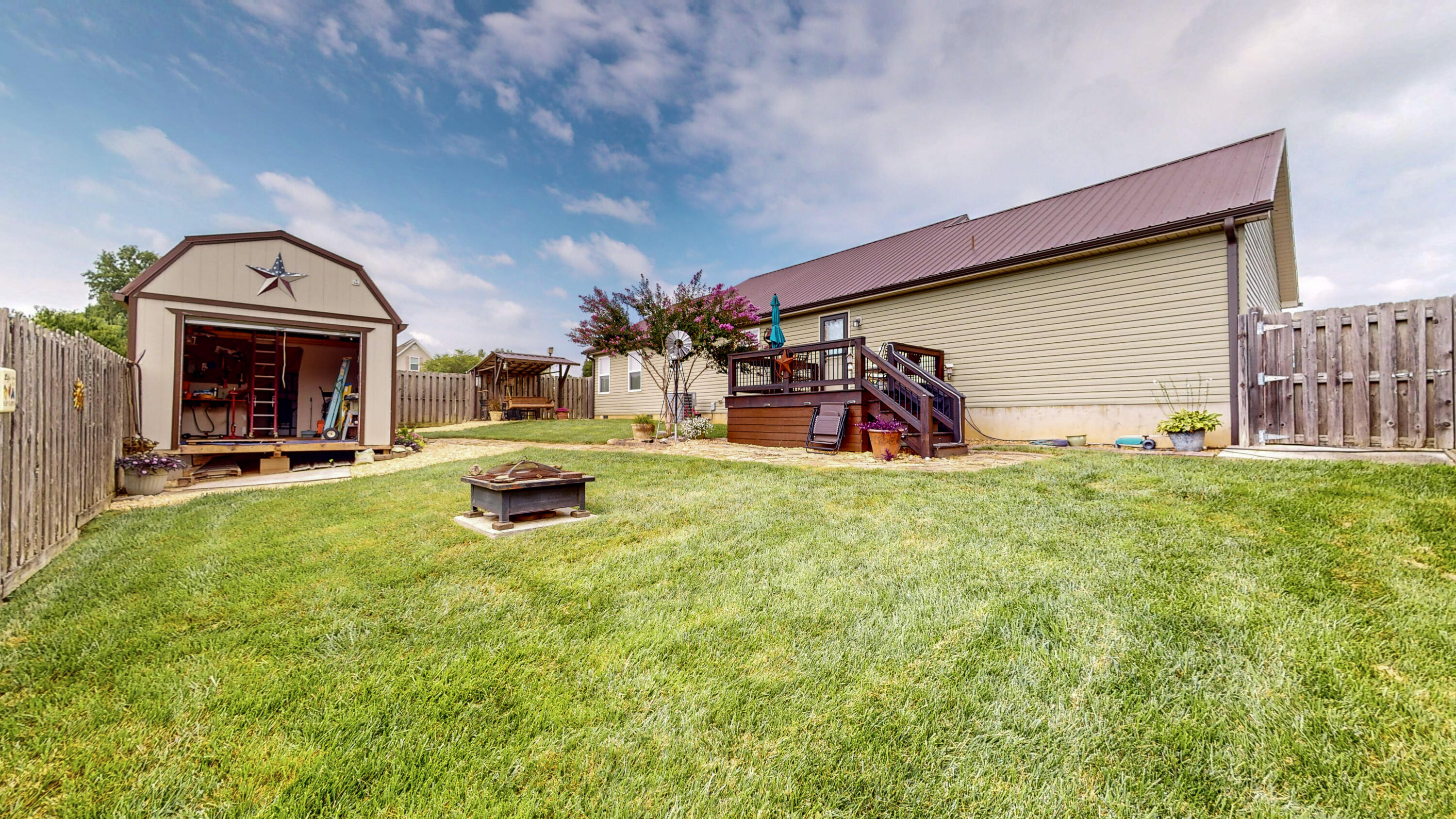 308 NE Willbrook Circle