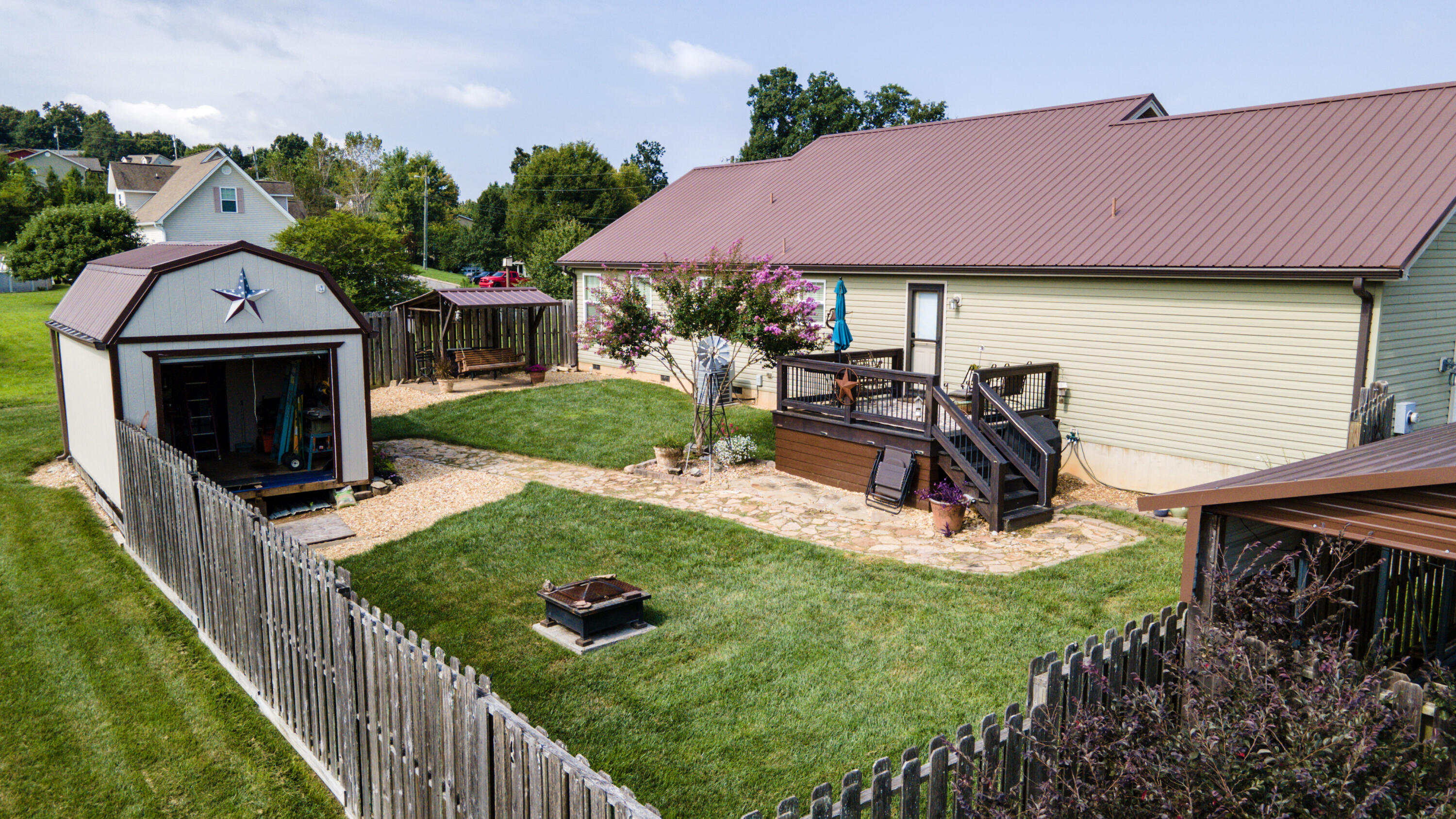 308 NE Willbrook Circle