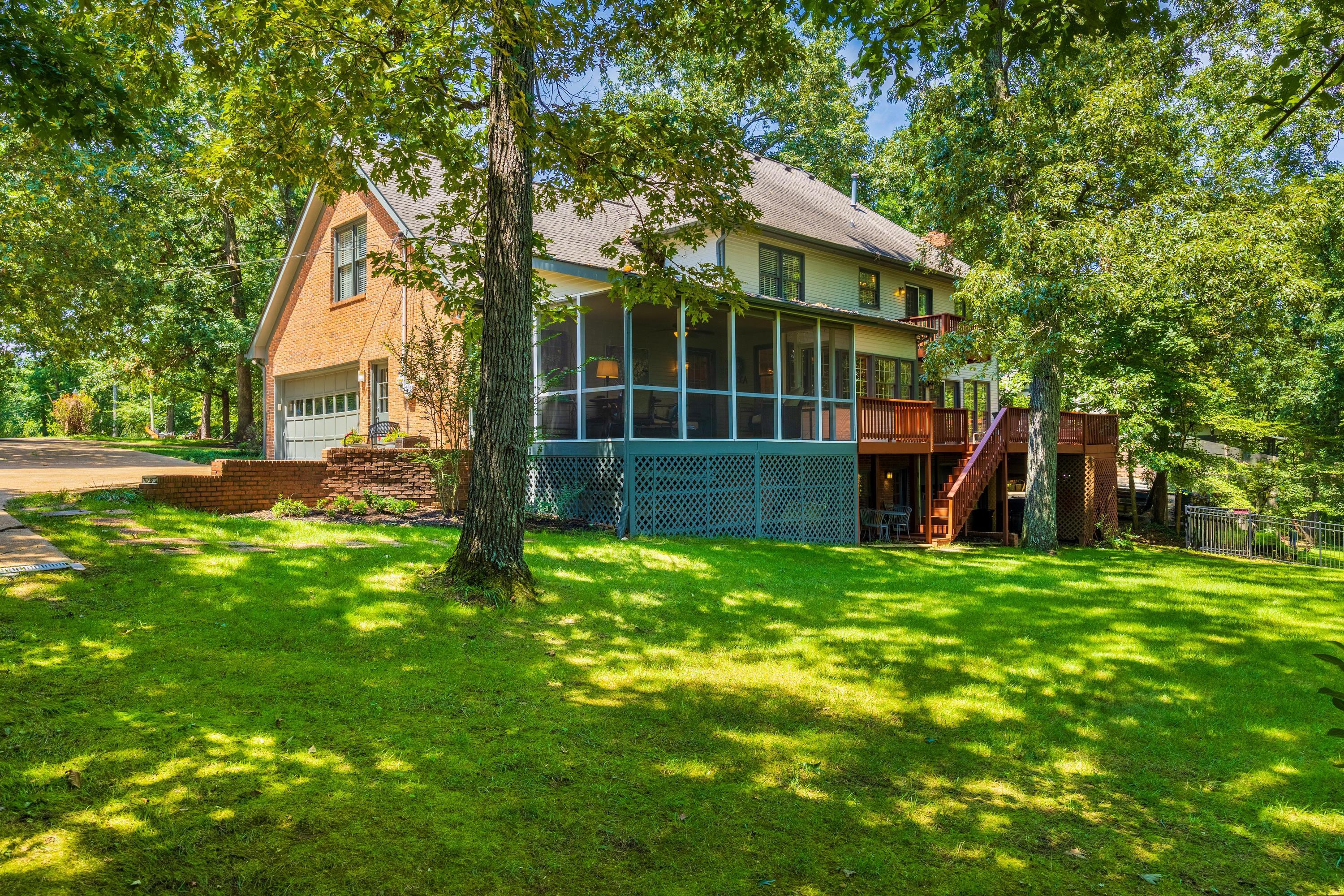 812 Morning Shadows Drive