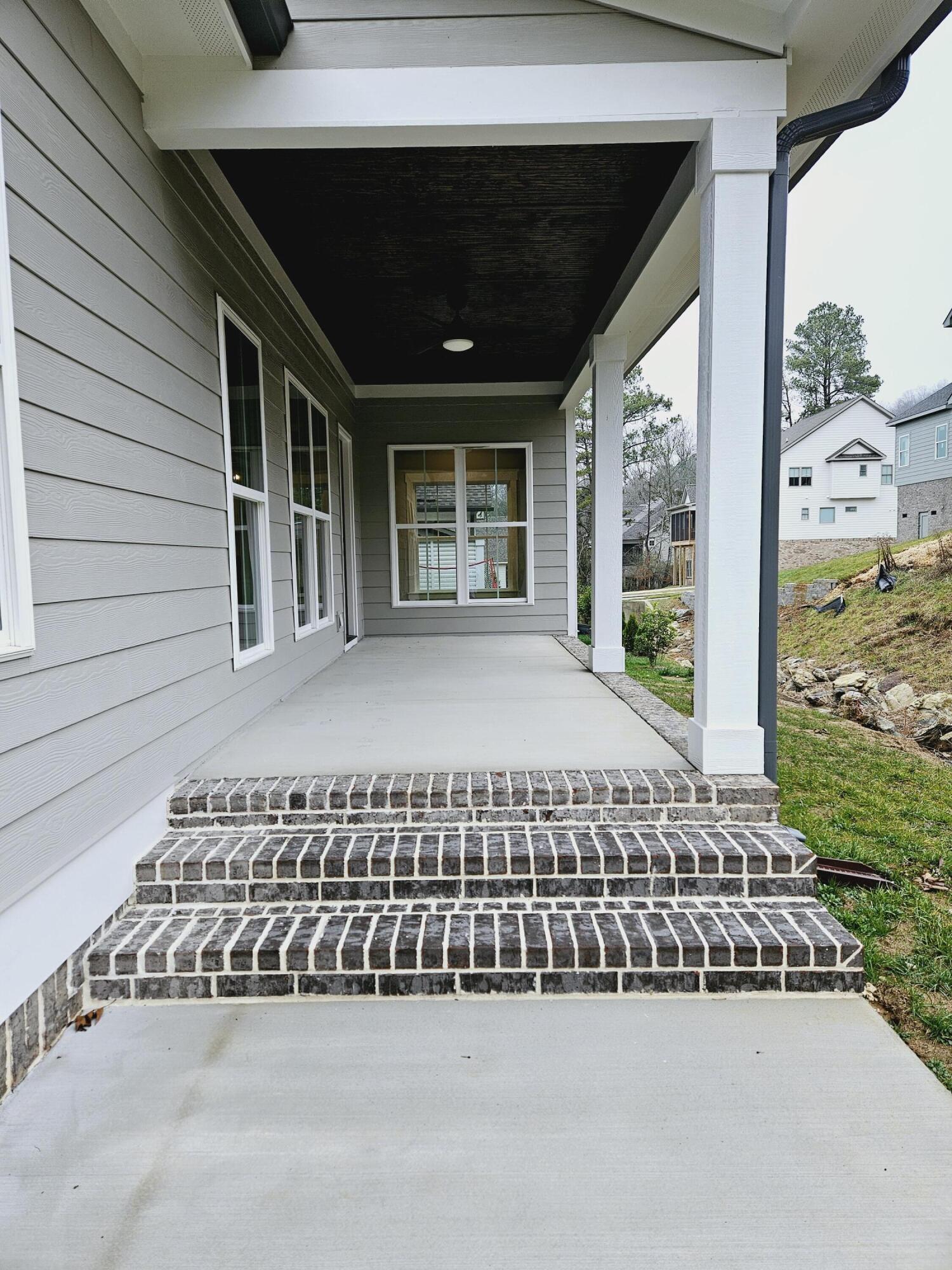 4077 Barnsley Loop, 71