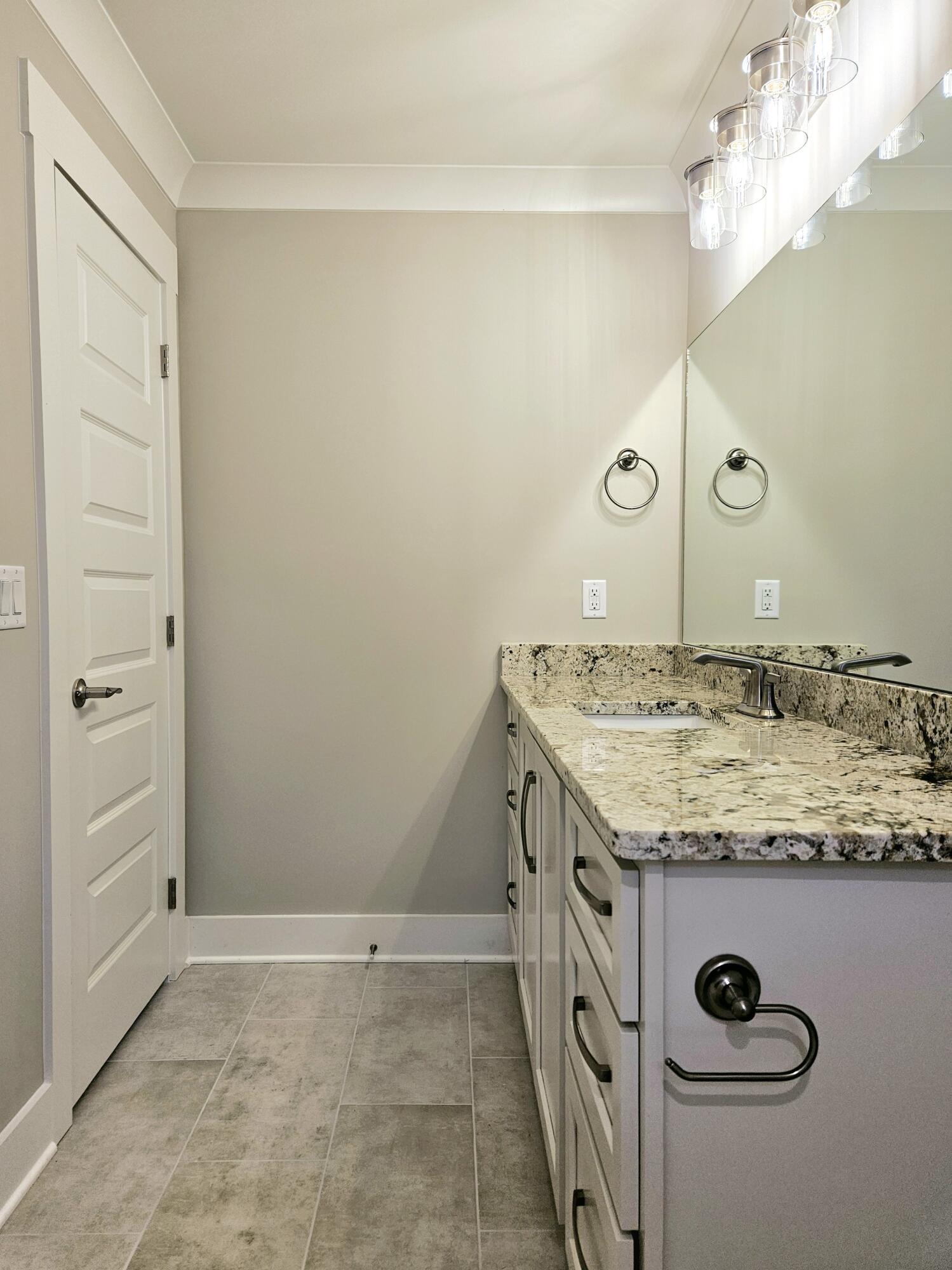 4077 Barnsley Loop, 71