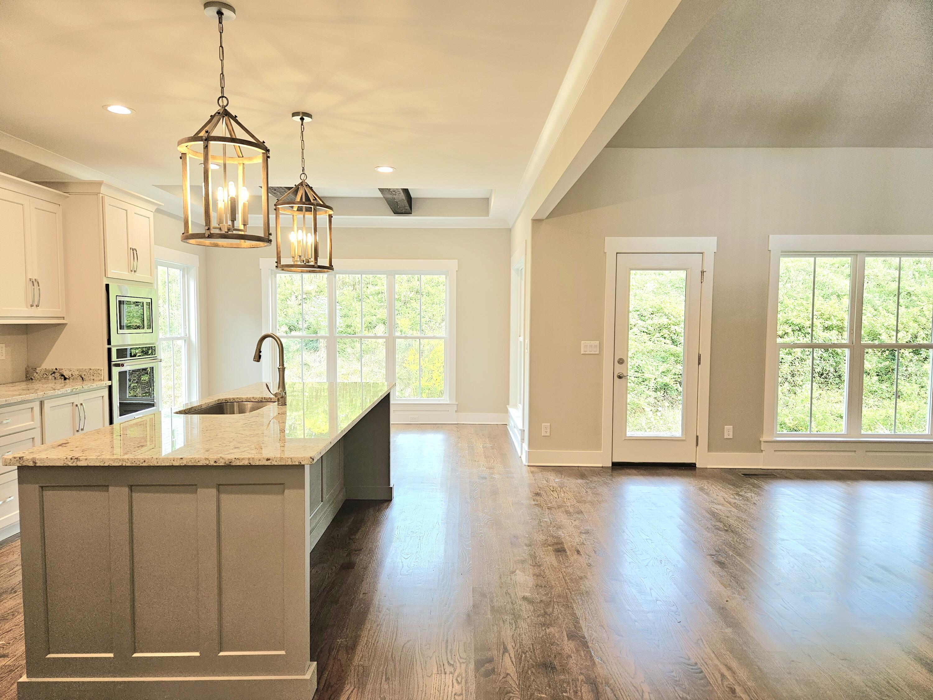 4077 Barnsley Loop, 71