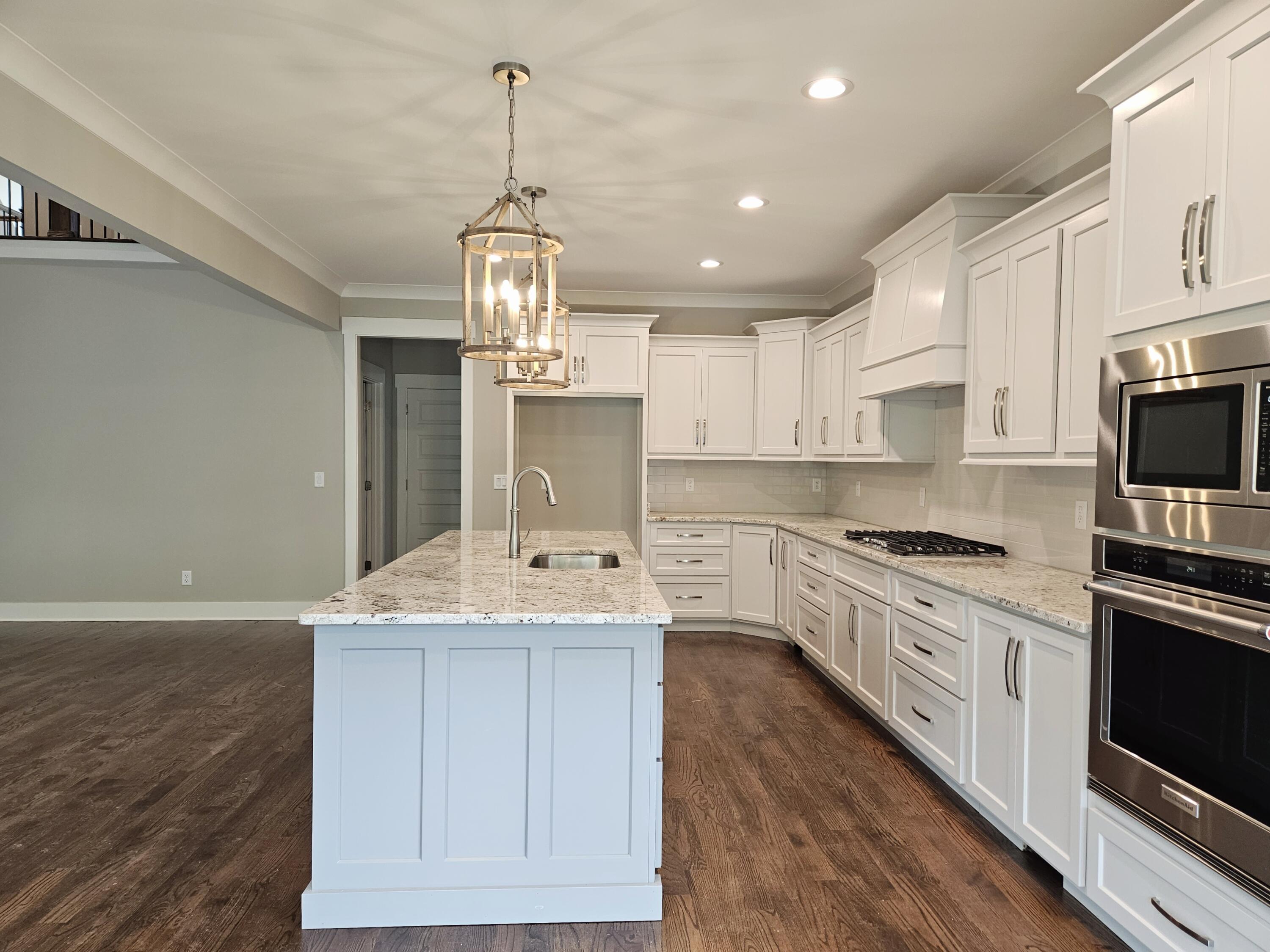 4077 Barnsley Loop, 71